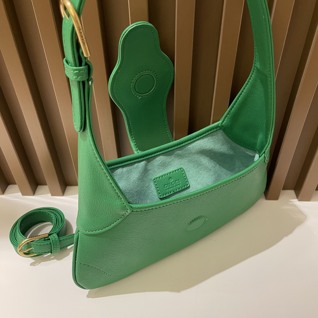 G*u*i APHRODITE SHOULDER BAG GREEN 27 X 13.5 X 2 cm