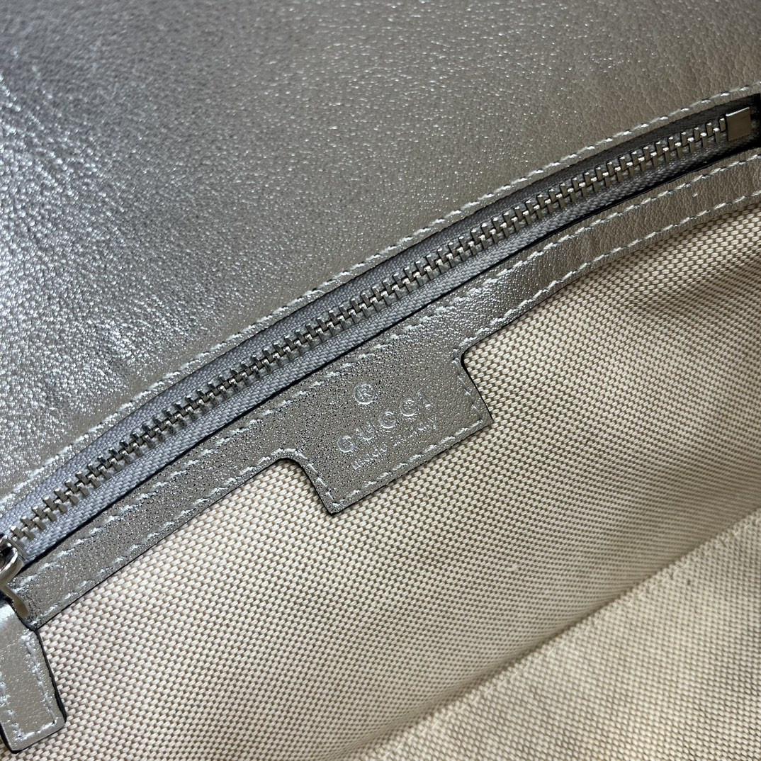 G*u*i HORSEBIT 1955 SMALL SHOULDER BAG Metallic silver 10.4"W x 6.7-4.1"H x 3.1-1.6"D