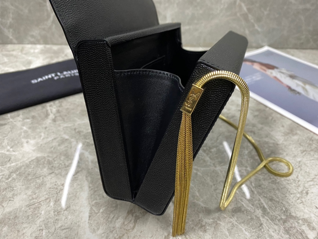 Y*L KATE MEDIUM  IN GRAIN DE POUDRE EMBOSSED LEATHER 9.4 X 5.7 X 2.1 INCHES