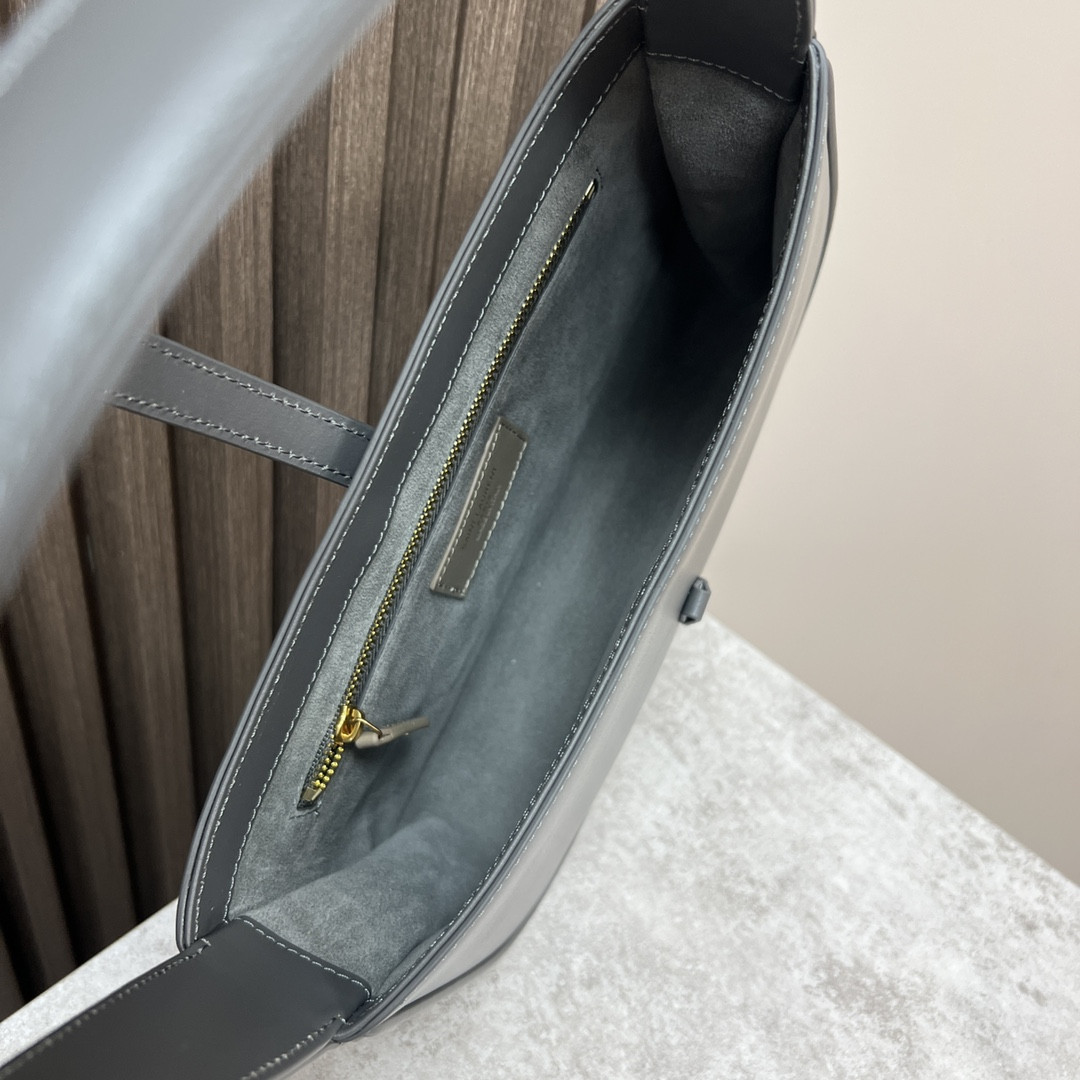 Y*L LE 5 À 7 IN SMOOTH LEATHER GRAY 9 X 6.3 X 2.5 INCHES