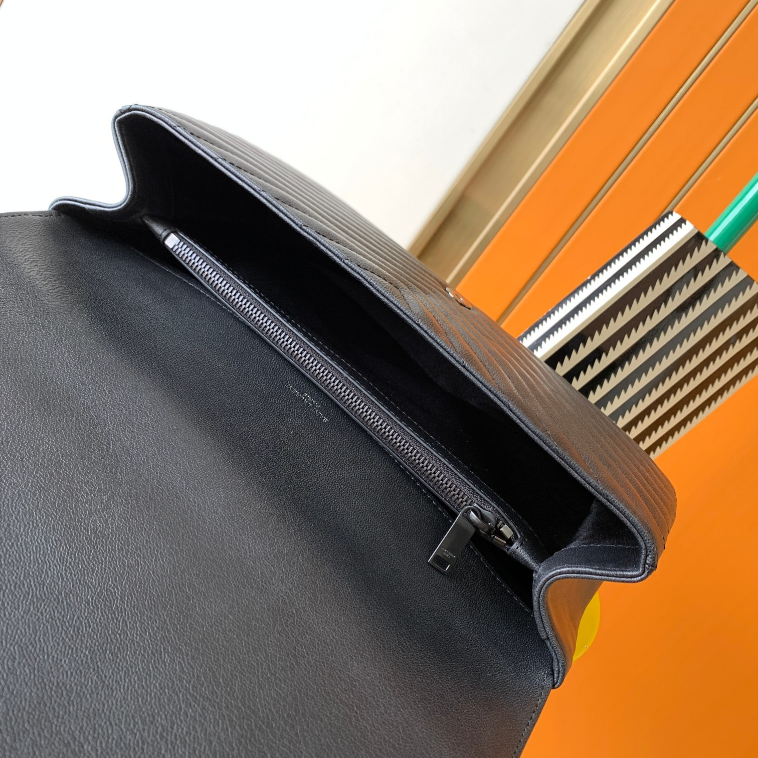 Y*L COLLEGE MEDIUM IN QUILTED LEATHER ALL BLACK 9.4 X 6.6 X 2.5 INCHES