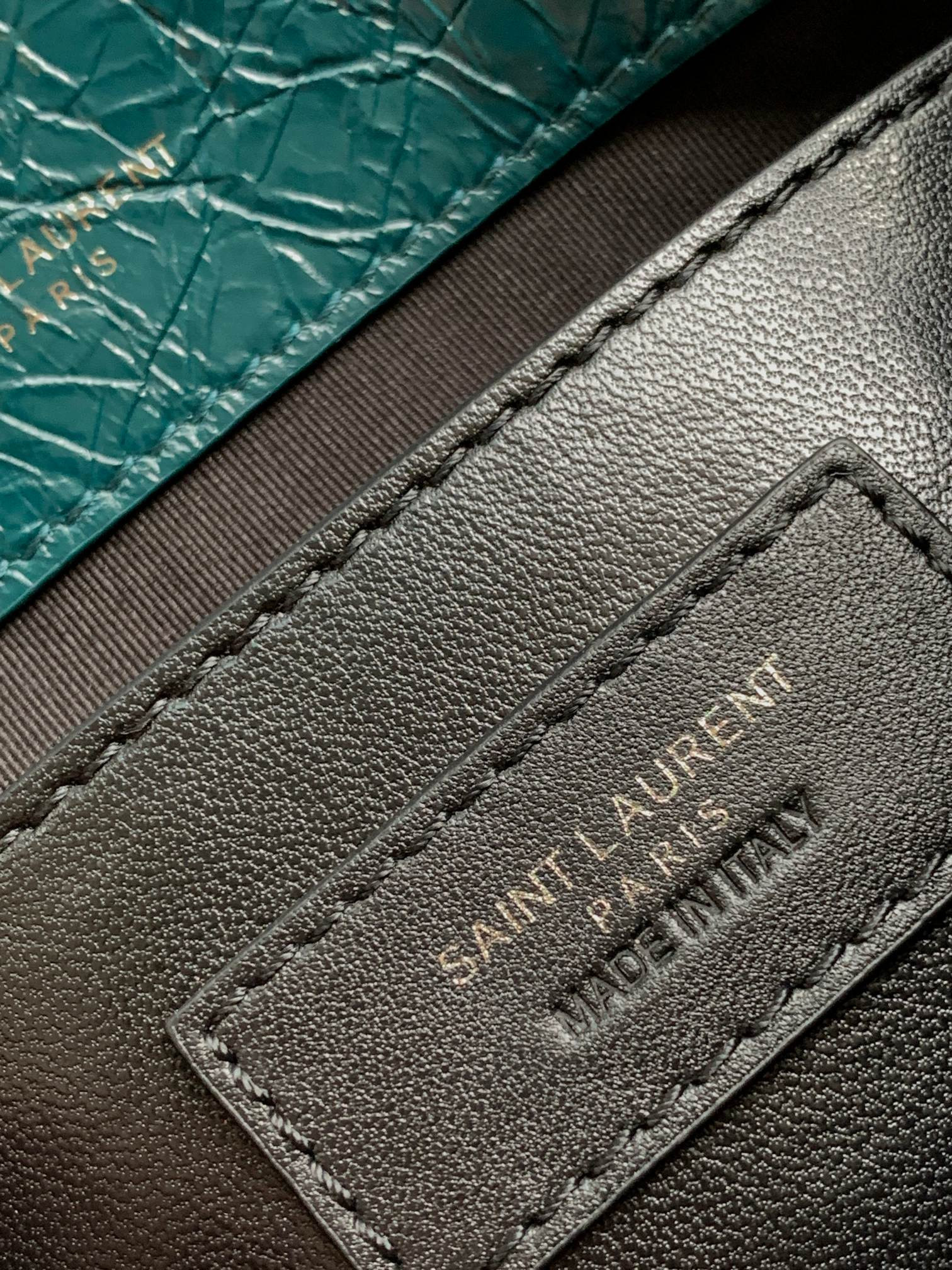 Y*L NIKI BABY IN VINTAGE LEATHER BLUE 8.2 X 6 X 2.9 INCHES