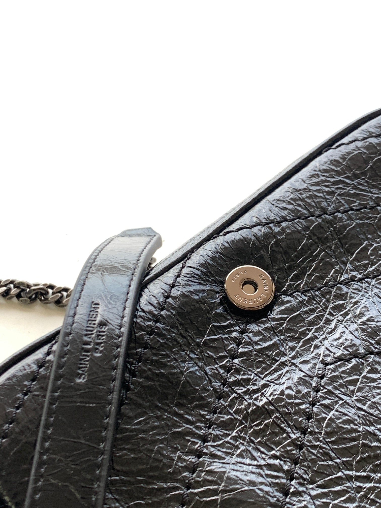 Y*L NIKI CHAIN WALLET IN SHINY LEATHER BLACK 19 x 15 x 6 CM