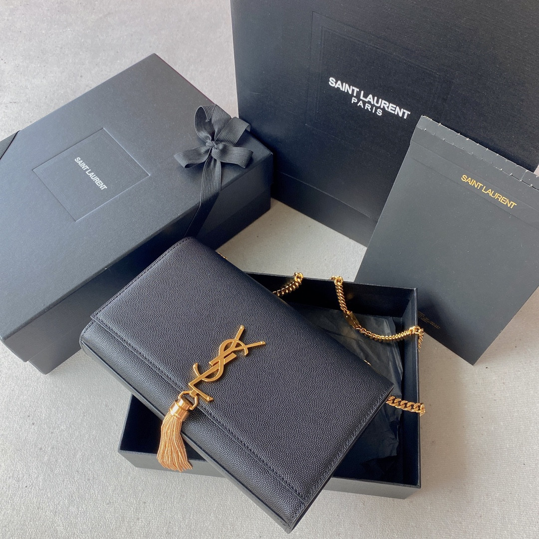 Y*L KATE MEDIUM IN GRAIN DE POUDRE EMBOSSED LEATHER BLACK 9.4 X 5.7 X 2.1 INCHES