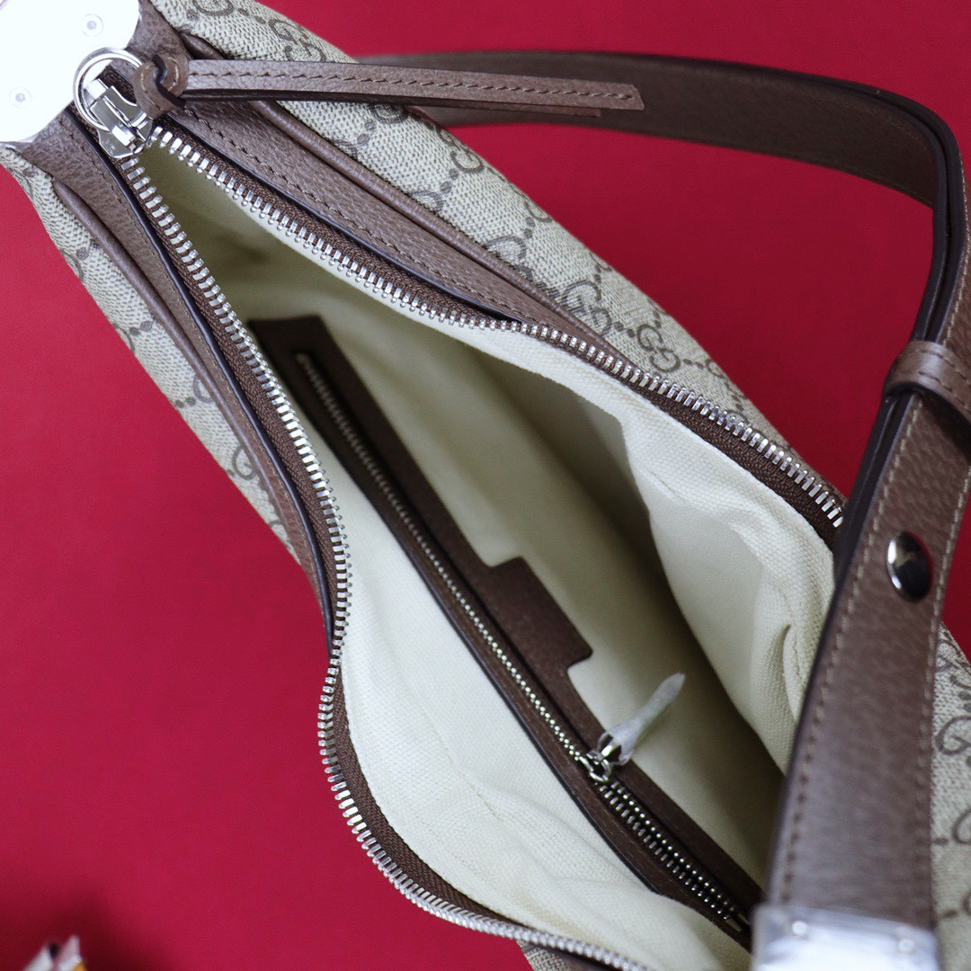 G*u*i ATTACHE MEDIUM SHOULDER BAG Beige and blue 13.8″W x 12.6″H x 2.4″D