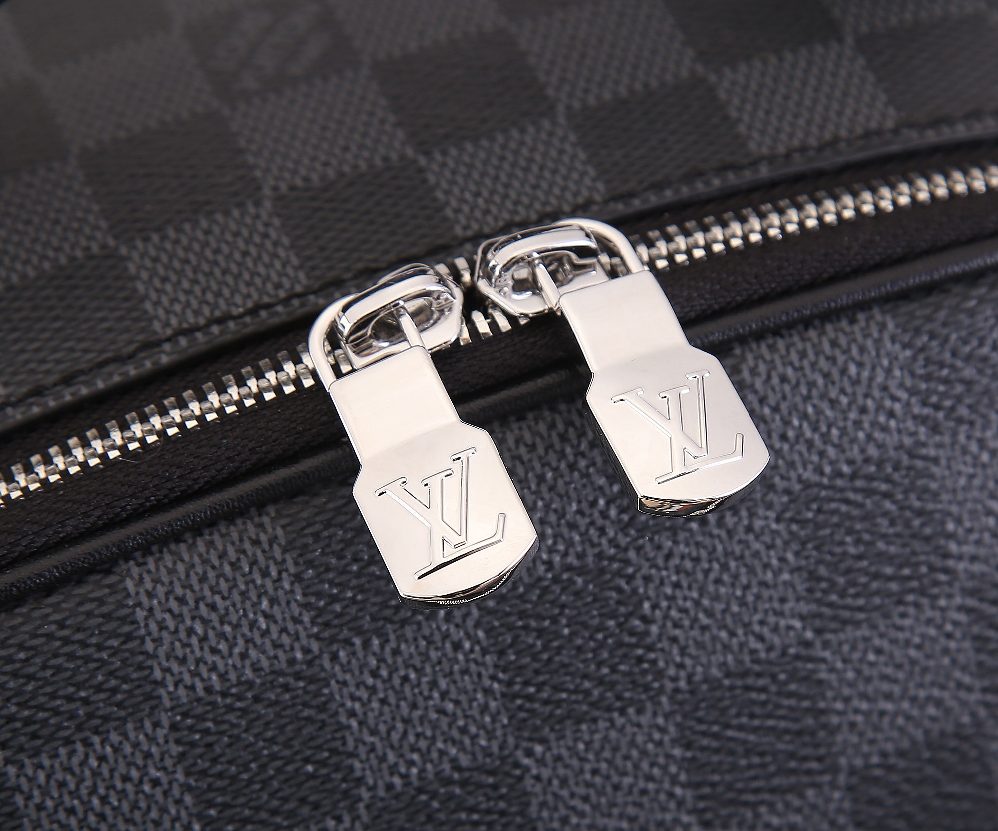 L0*is V*t0n N40499 Avenue Backpack 40 x 31 x 15 cm