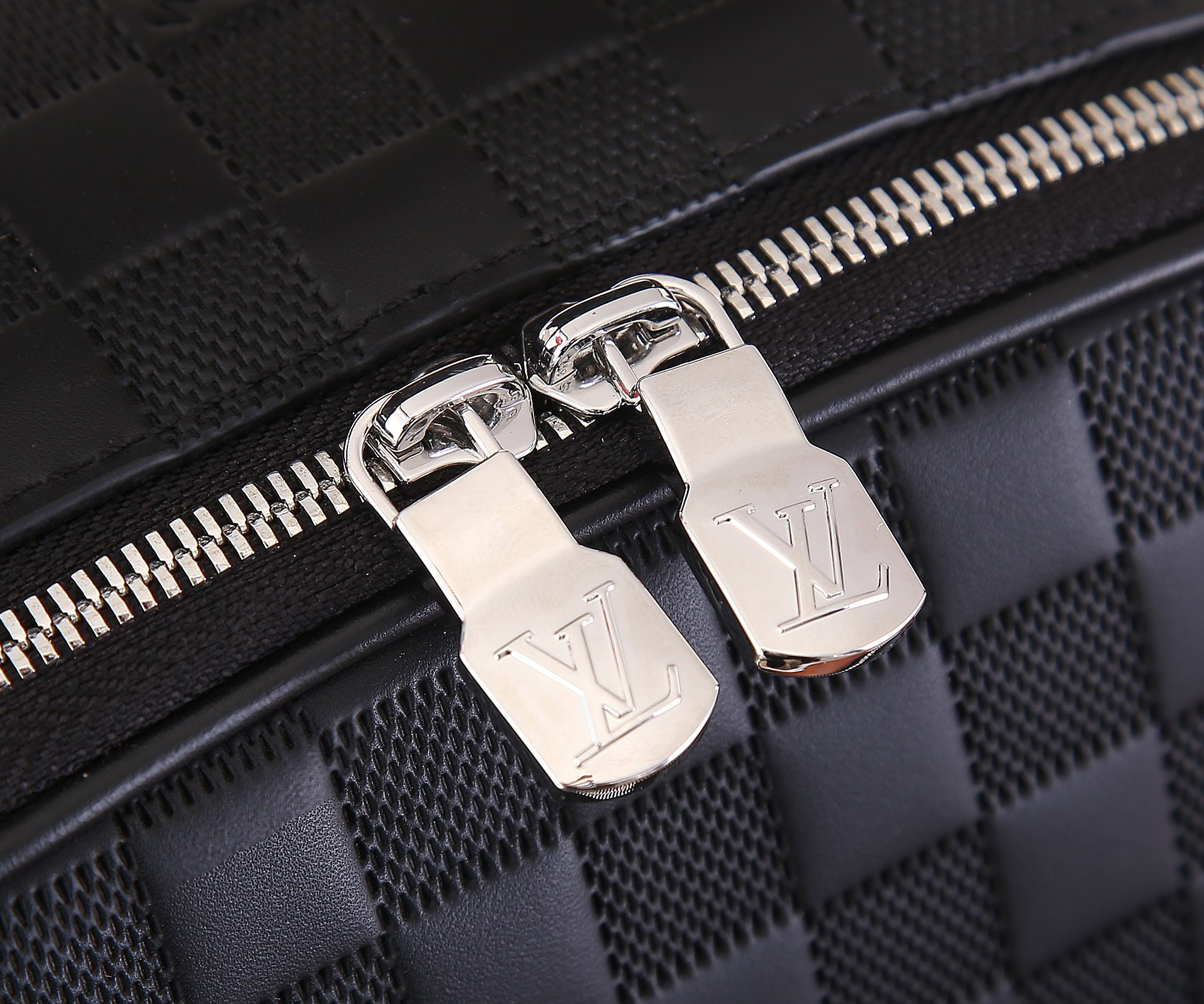 L0*is V*t0n N40501 Avenue Backpack 40 x 31 x 15 cm