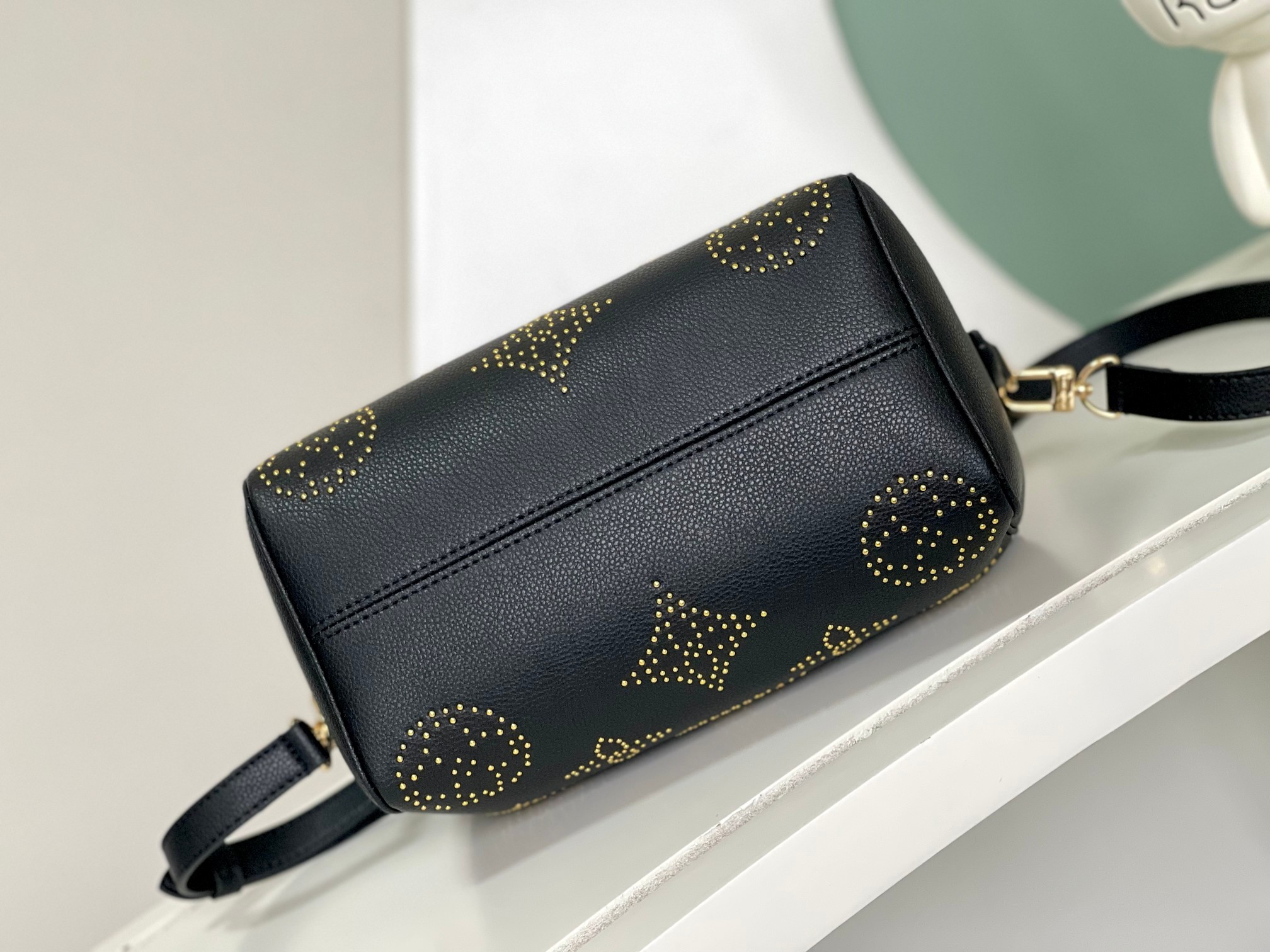 LV M46736 Speedy Bandoulière 25 9.8 x 7.5 x 5.9 inches