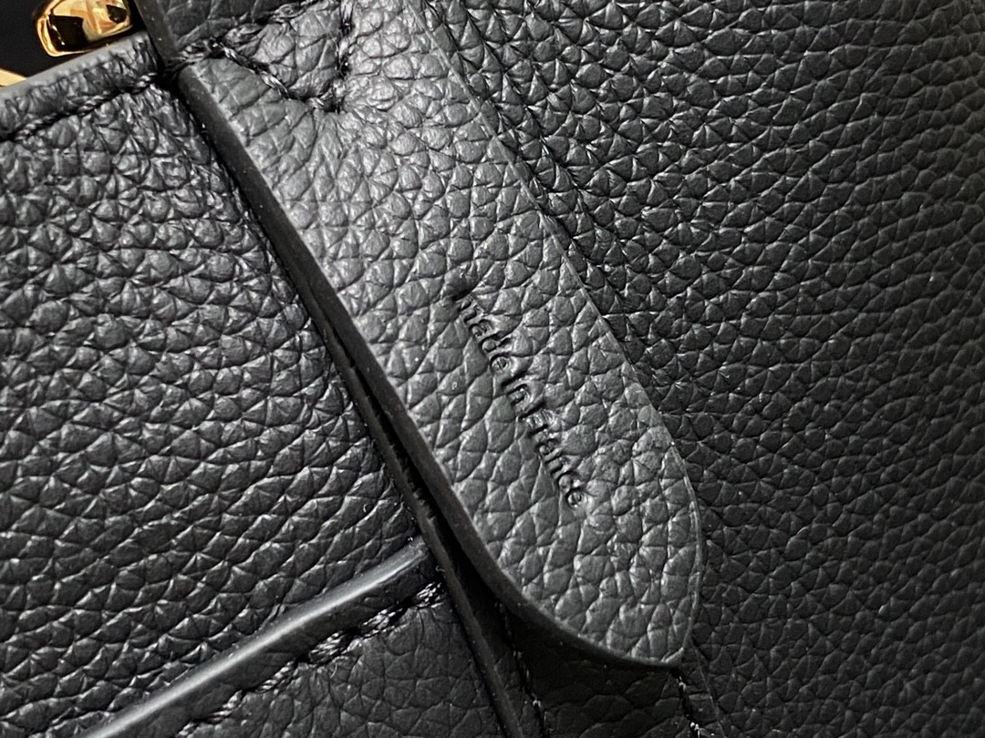 LV M24006 Lock and Walk 7.9 x 8.1 x 4.7 inches