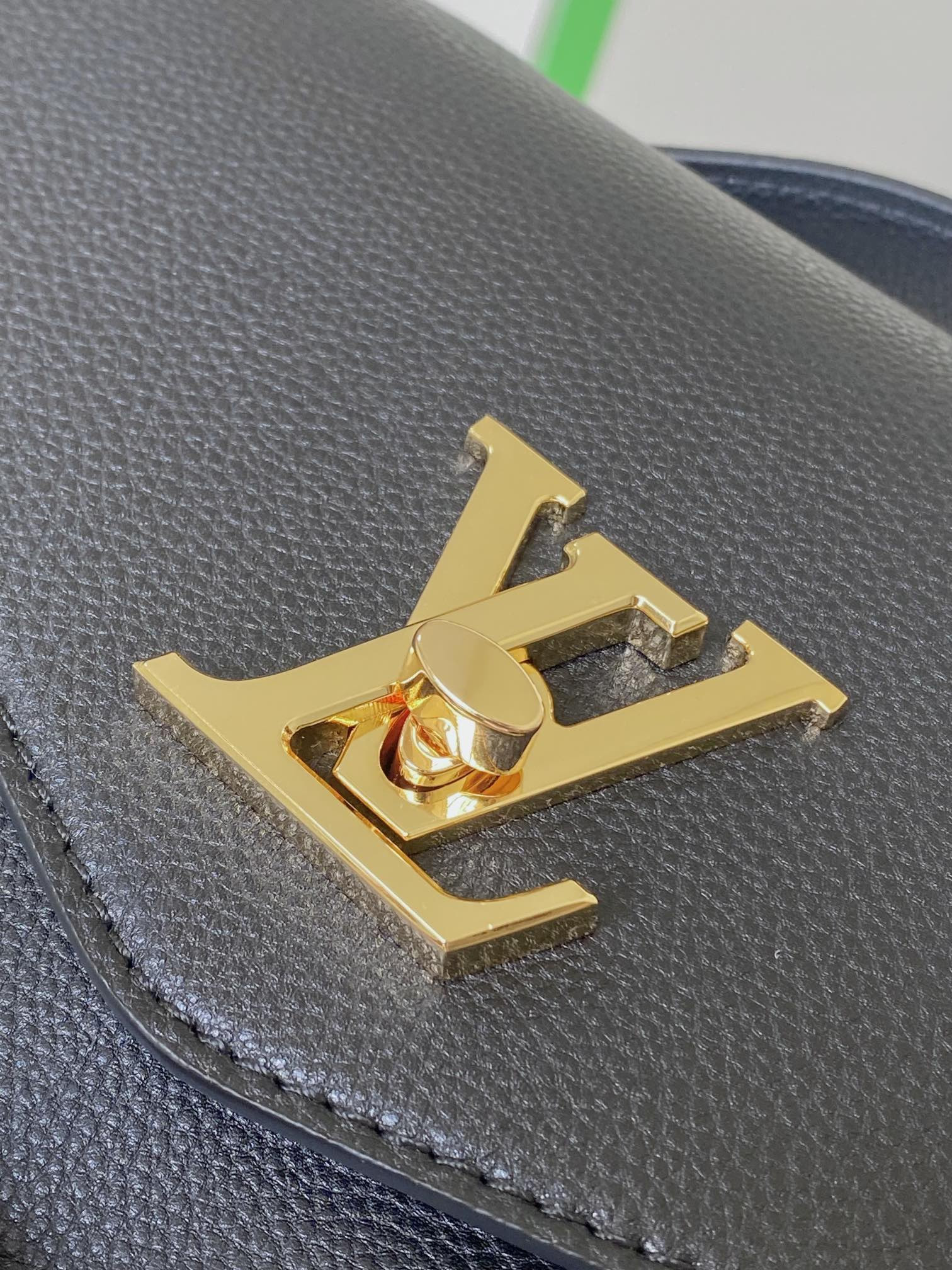 LV M22735 Oxford 8.7 x 6.3 x 3.7 inches