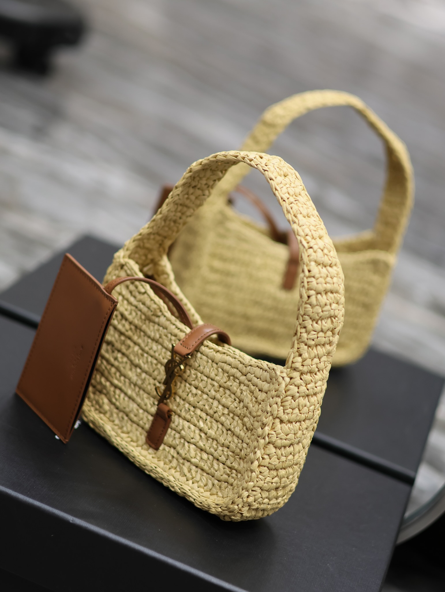 Y*L LE 5 À 7 MINI IN RAFFIA  Color Natural 7.5X4.5X1.8 INCHES