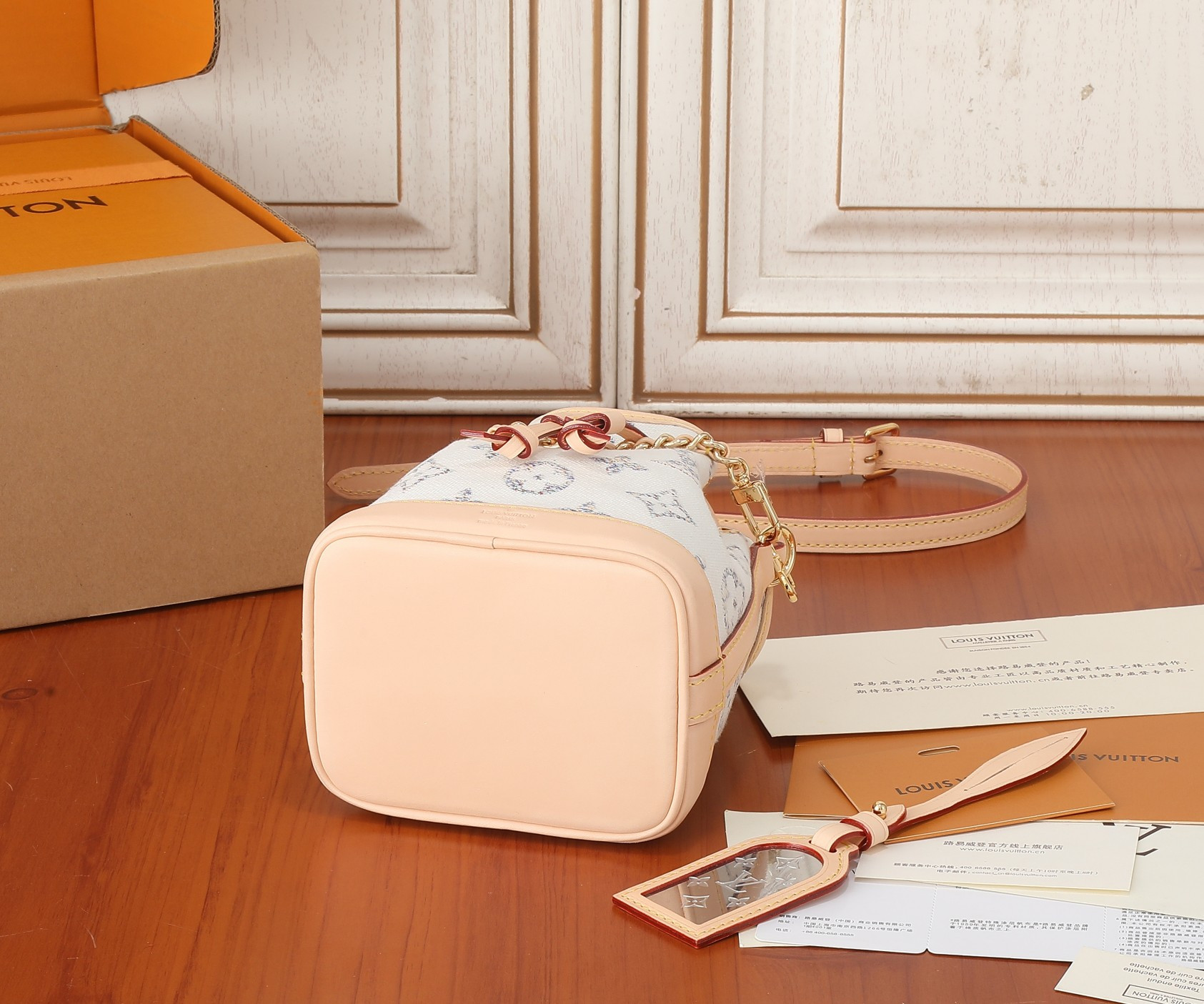 LV Nano Noé M83453 5.1 x 6.3 x 3.9 inches