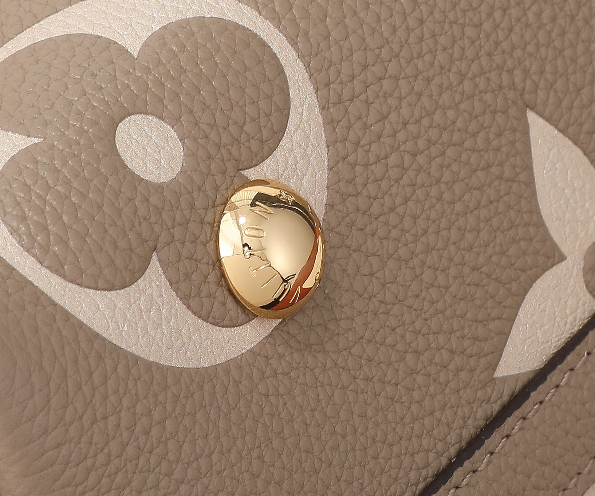 LV CarryAll PM M47180 11.6x9.4x4.7 inches