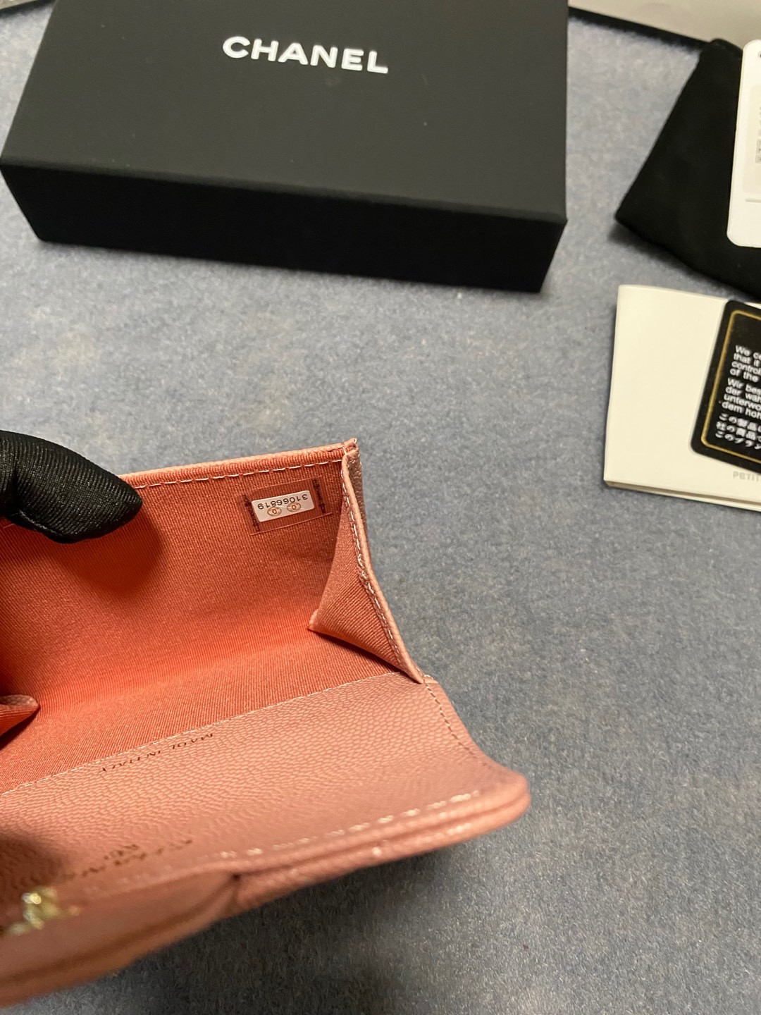 Ch*el CARD HOLDER 11.3 x 7.5 x 2.5 cm