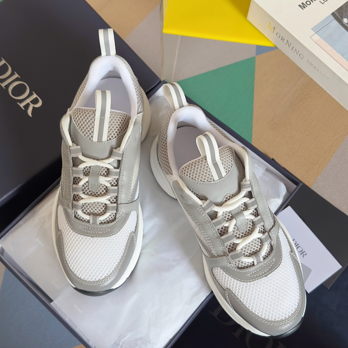 UA D*0r B22 white Sneaker
