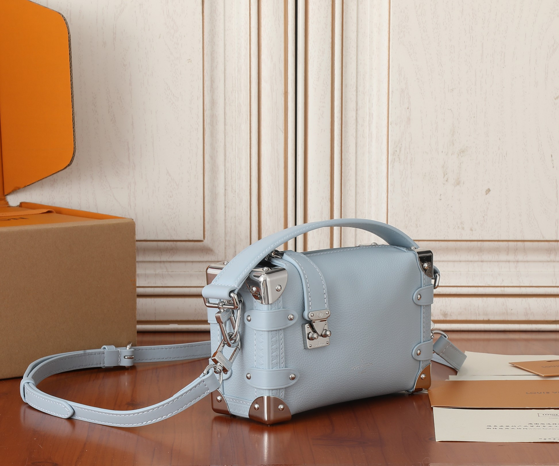 LV Side Trunk PM M25067 7.1 x 4.9 x 3.1 inches