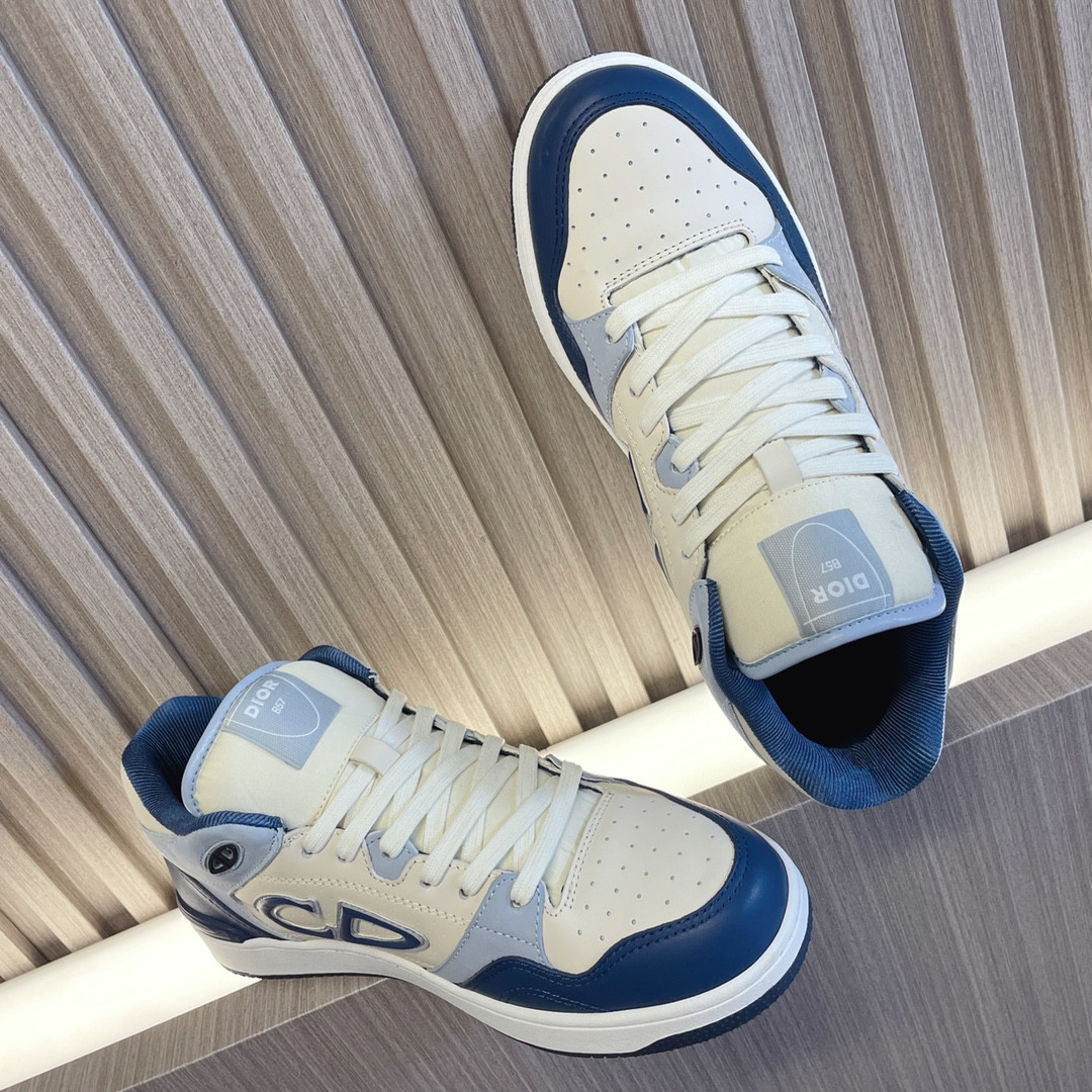 UA D*0r B57 Mid-Top Sneaker