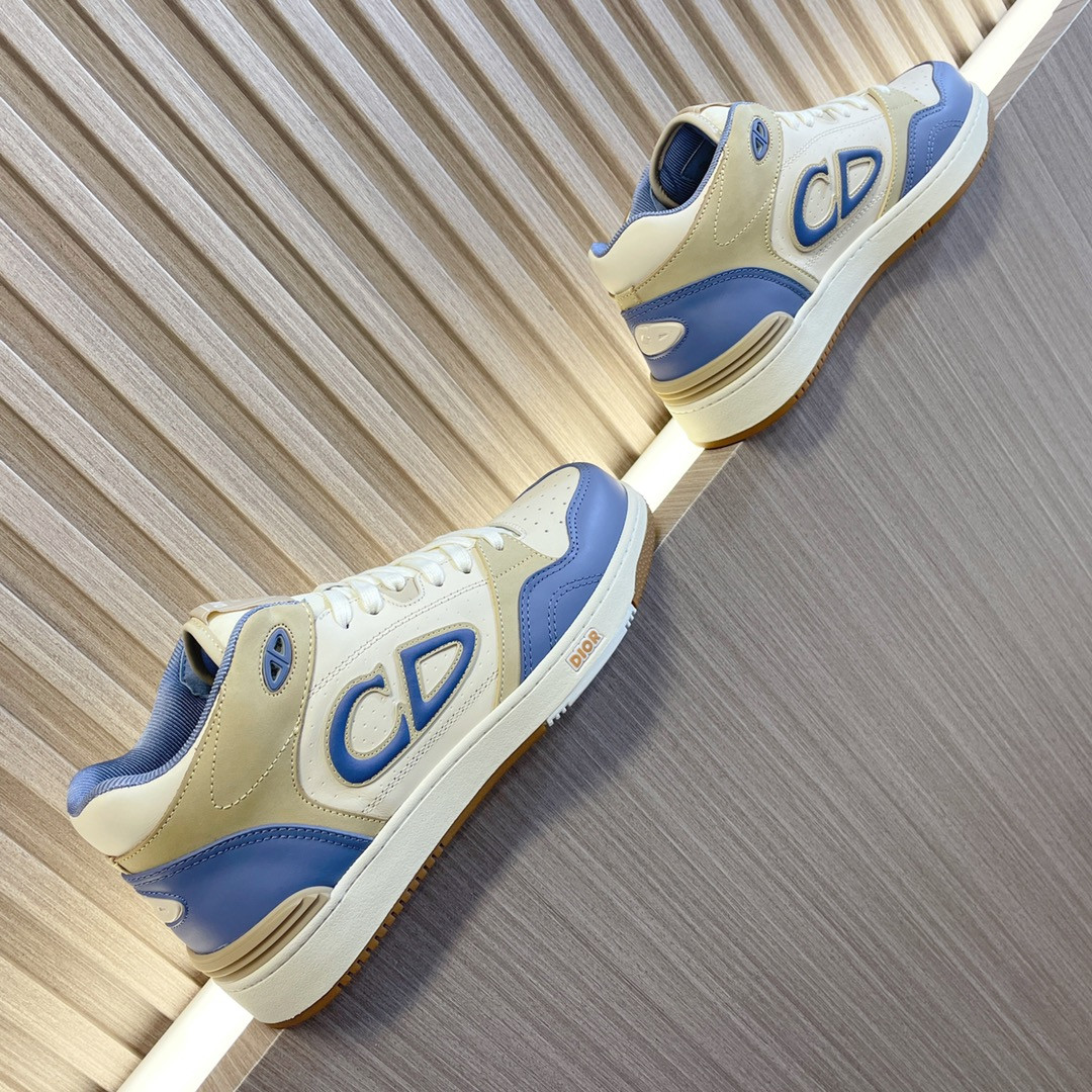 UA D*0r B57 Mid-Top Sneaker