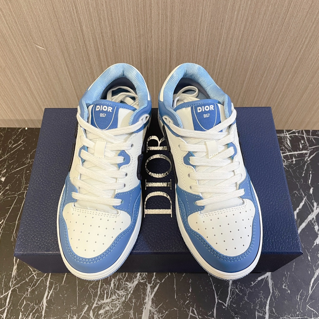 UA D*0r B57 Low-Top Sneaker Light Blue and White
