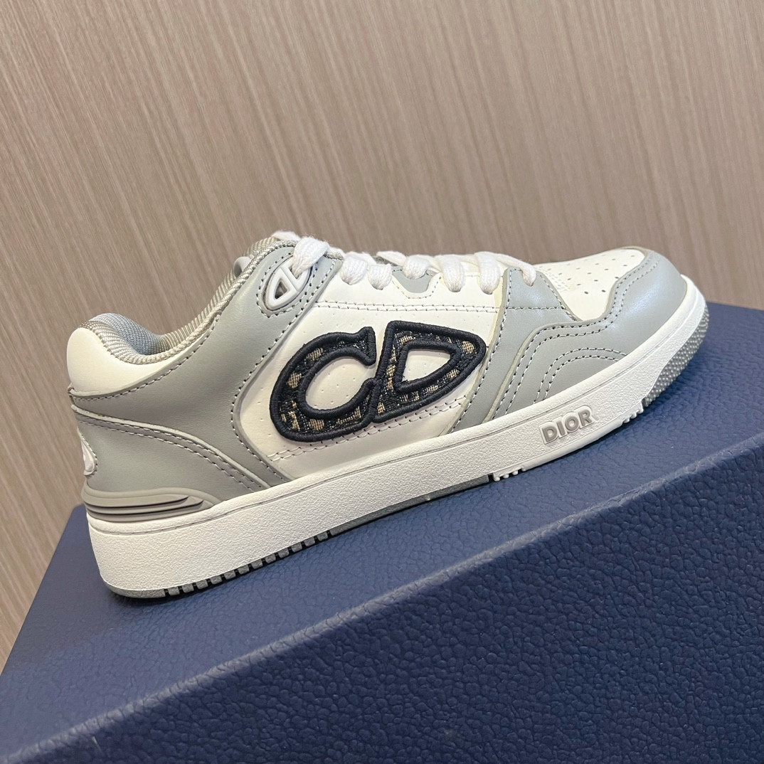 UA D*0r B57 Low-Top Sneaker Gray and White