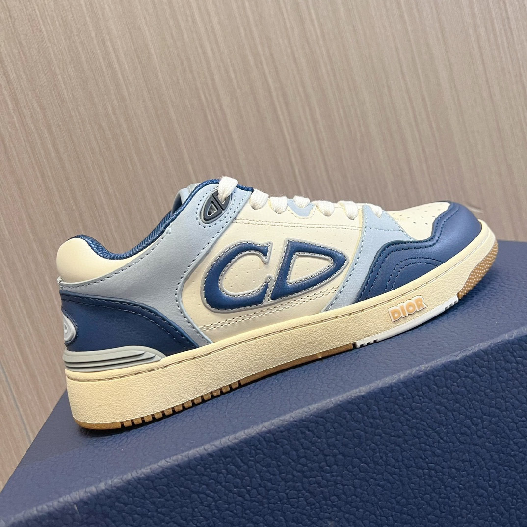 UA D*0r B57 Low-Top Sneaker