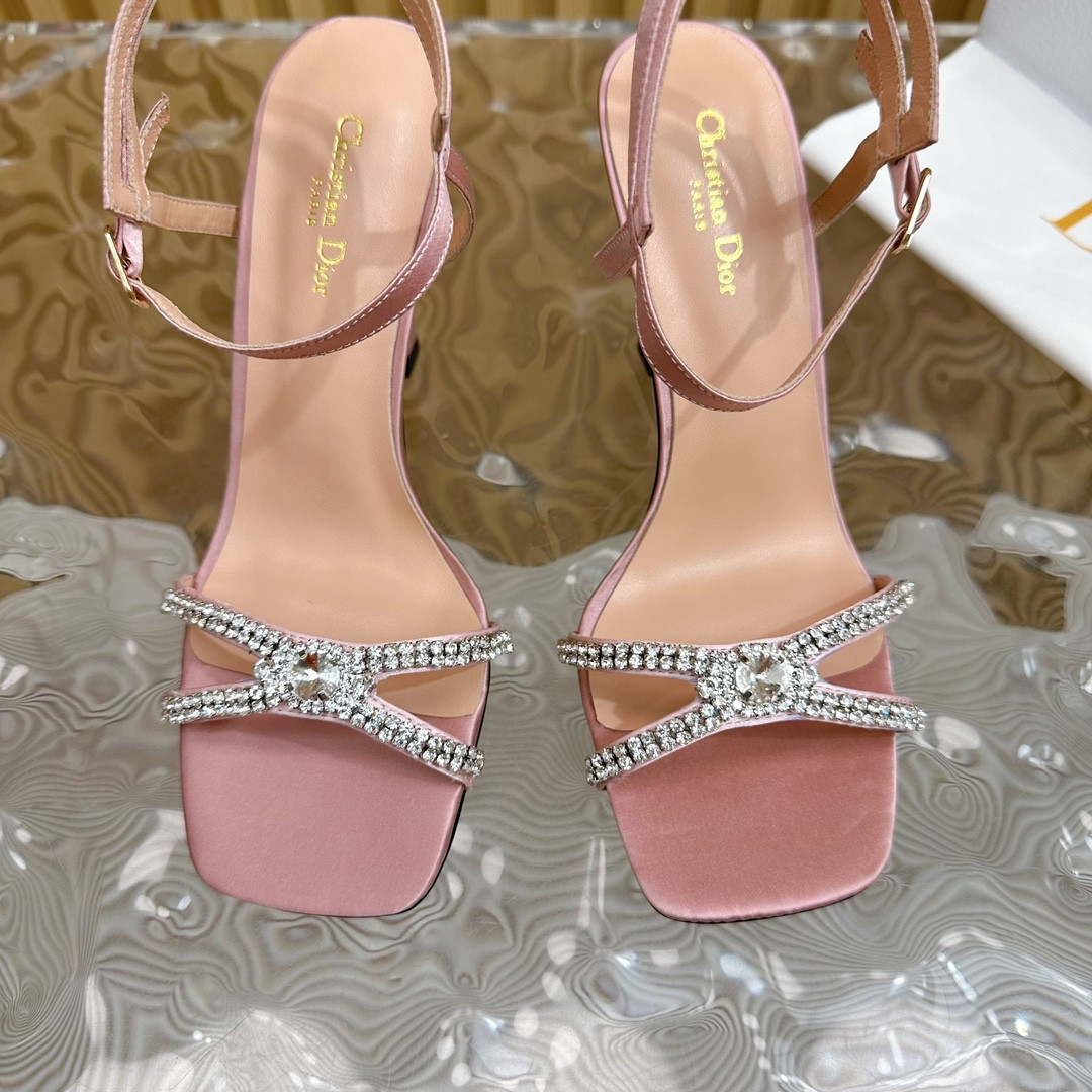 UA D*0r Slingback Pump