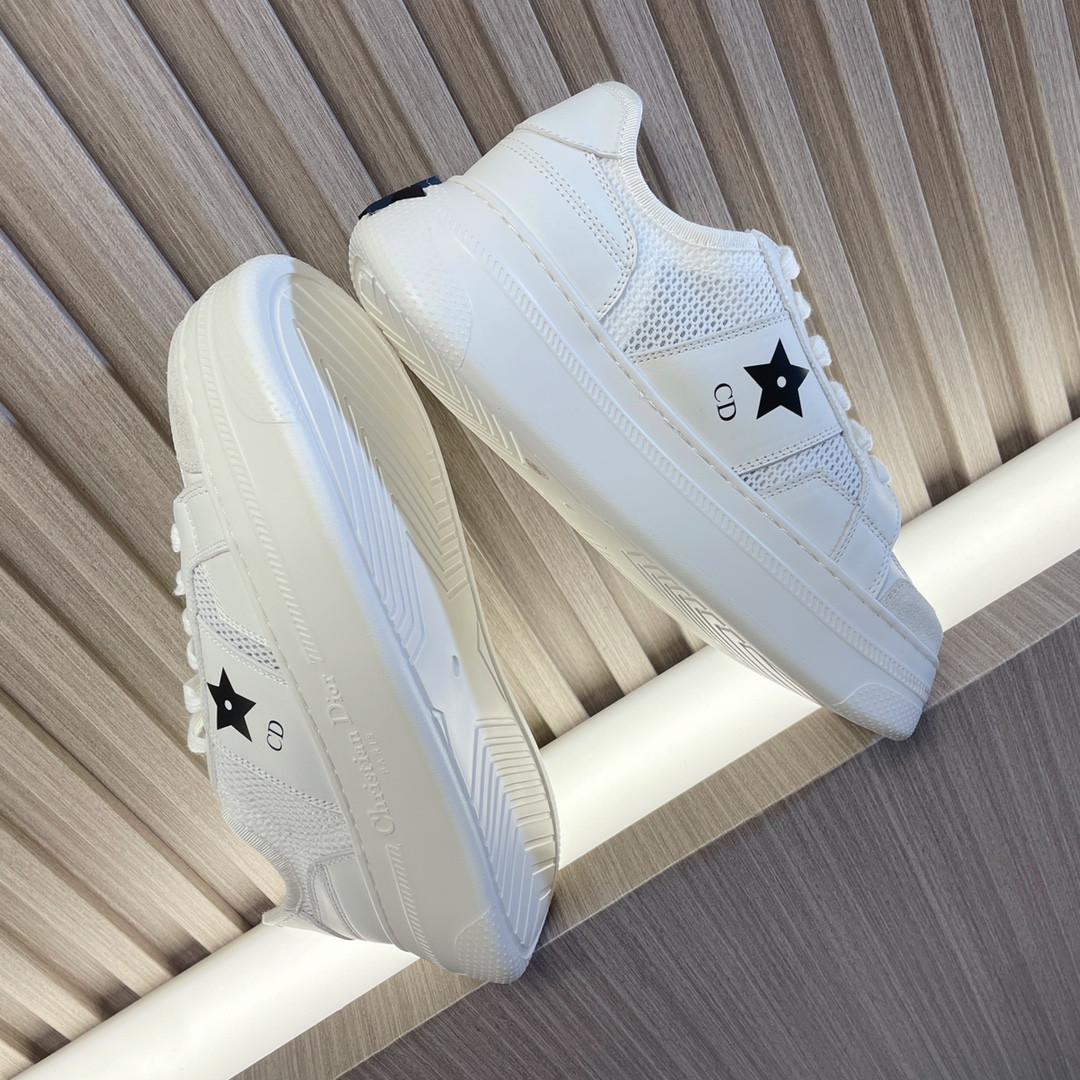 UA D*0r Star Platform Sneaker