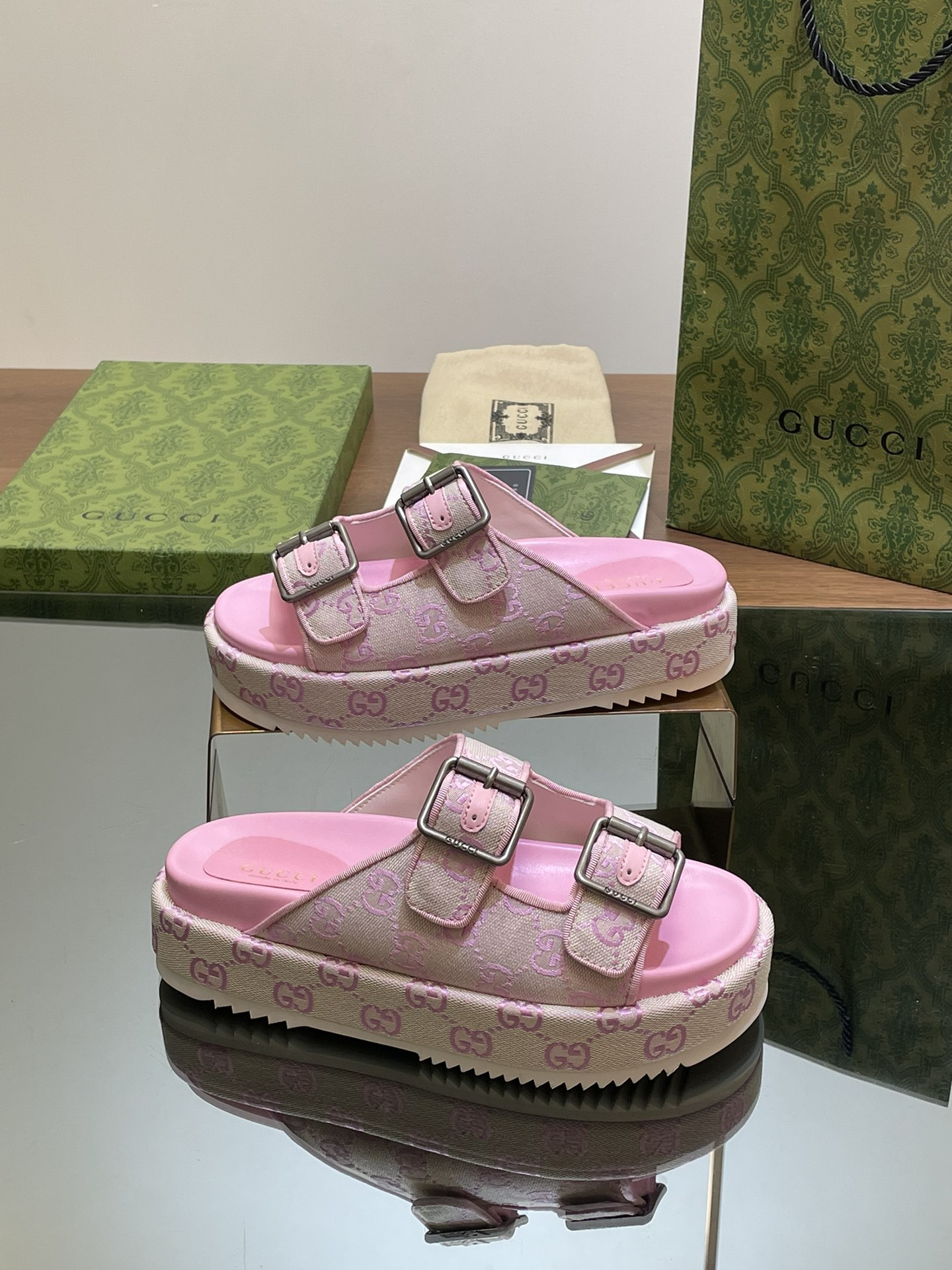 UA G*u*i SANDAL WITH DOUBLE G