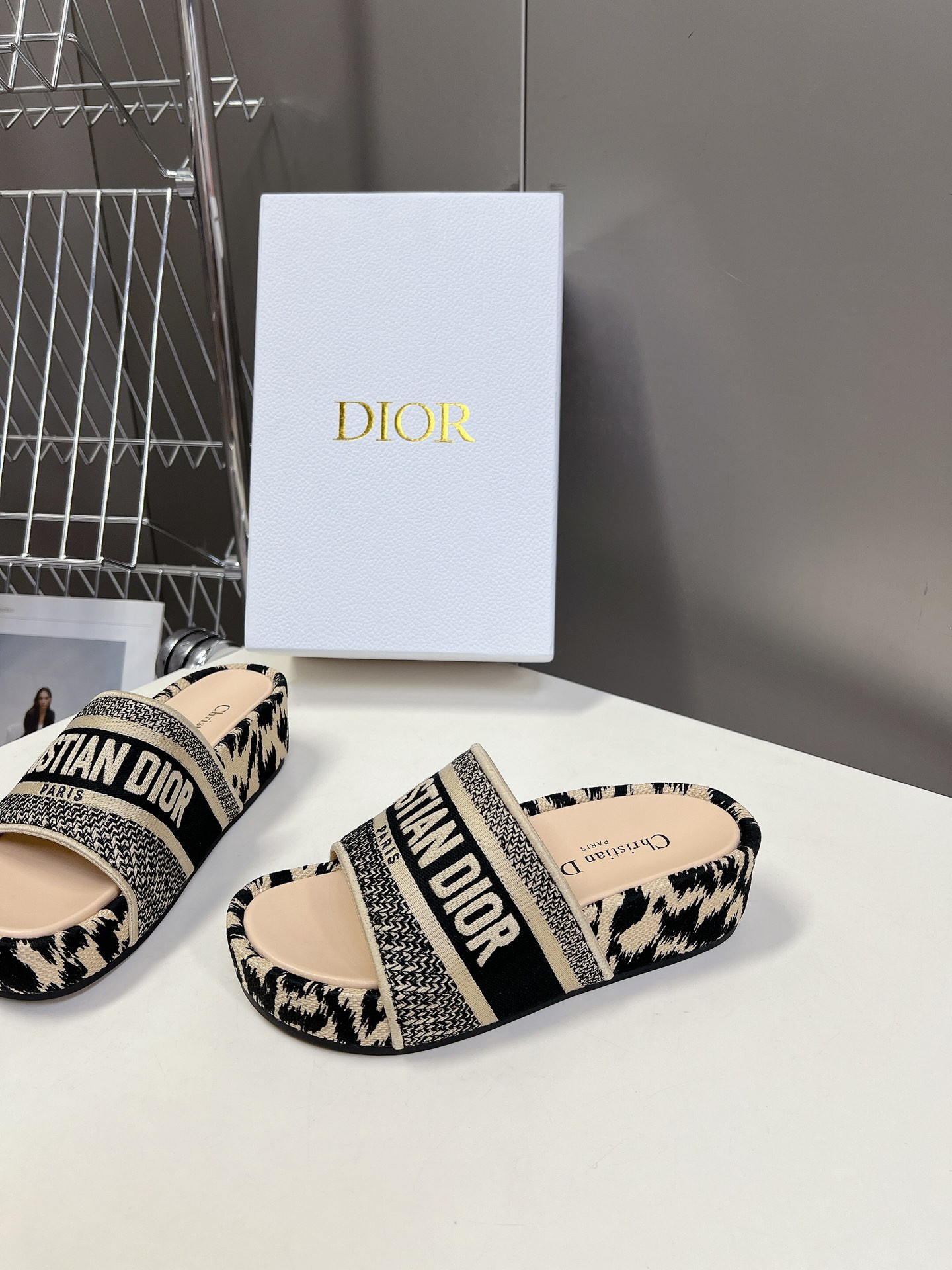 UA D*0r Platform Sandals