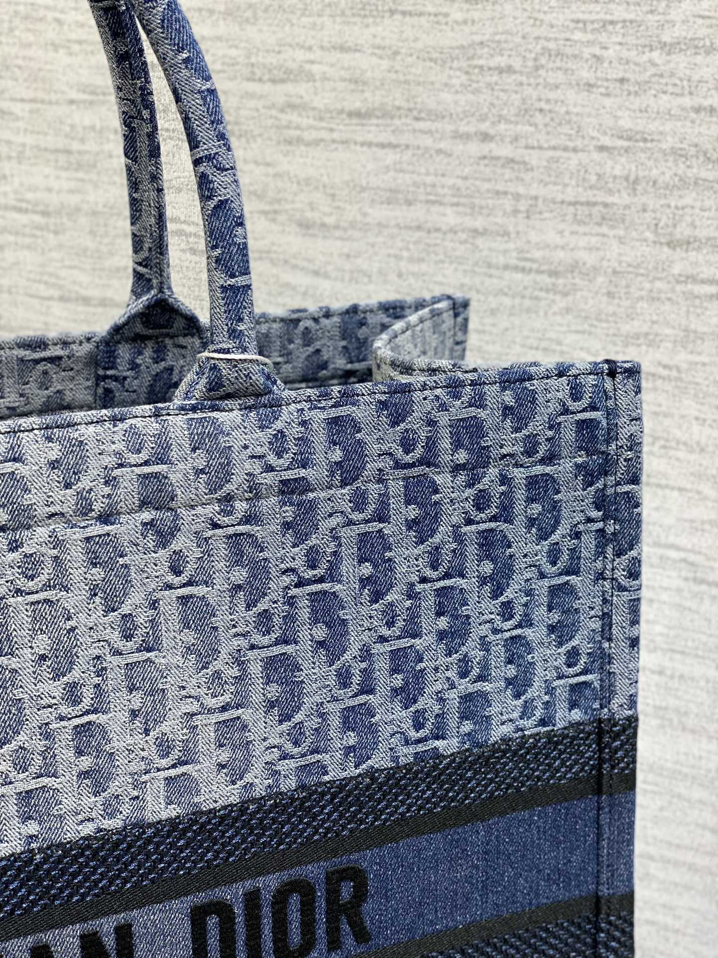 Large D*0r Book Tote Blue Denim D*0r Oblique Jacquard  42 x 35 x 18.5 cm