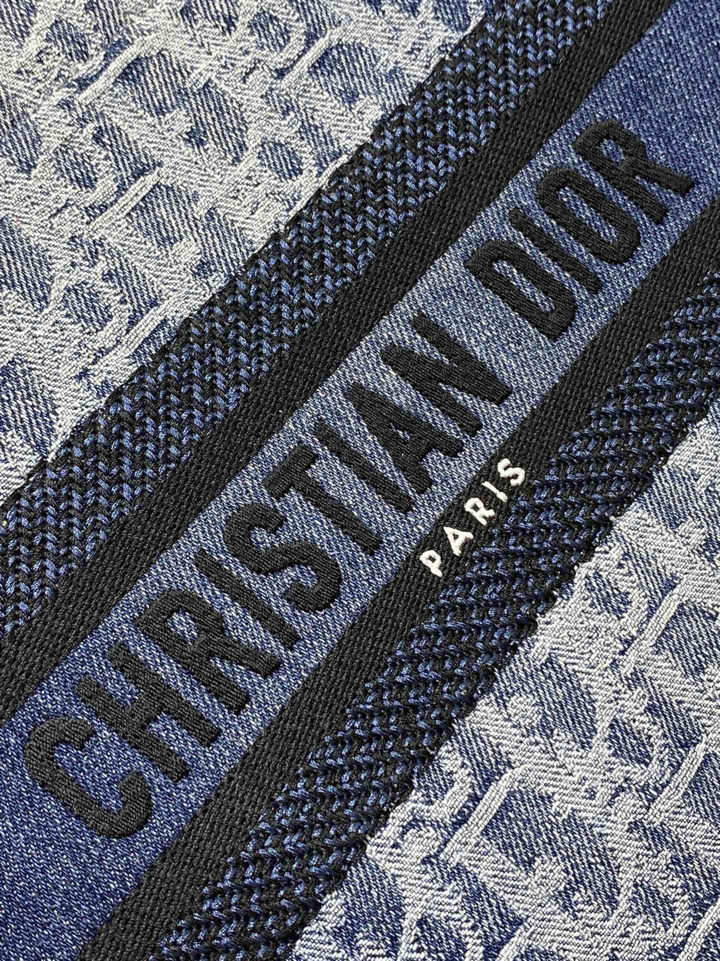 Large D*0r Book Tote Blue Denim D*0r Oblique Jacquard 26x8x22cm