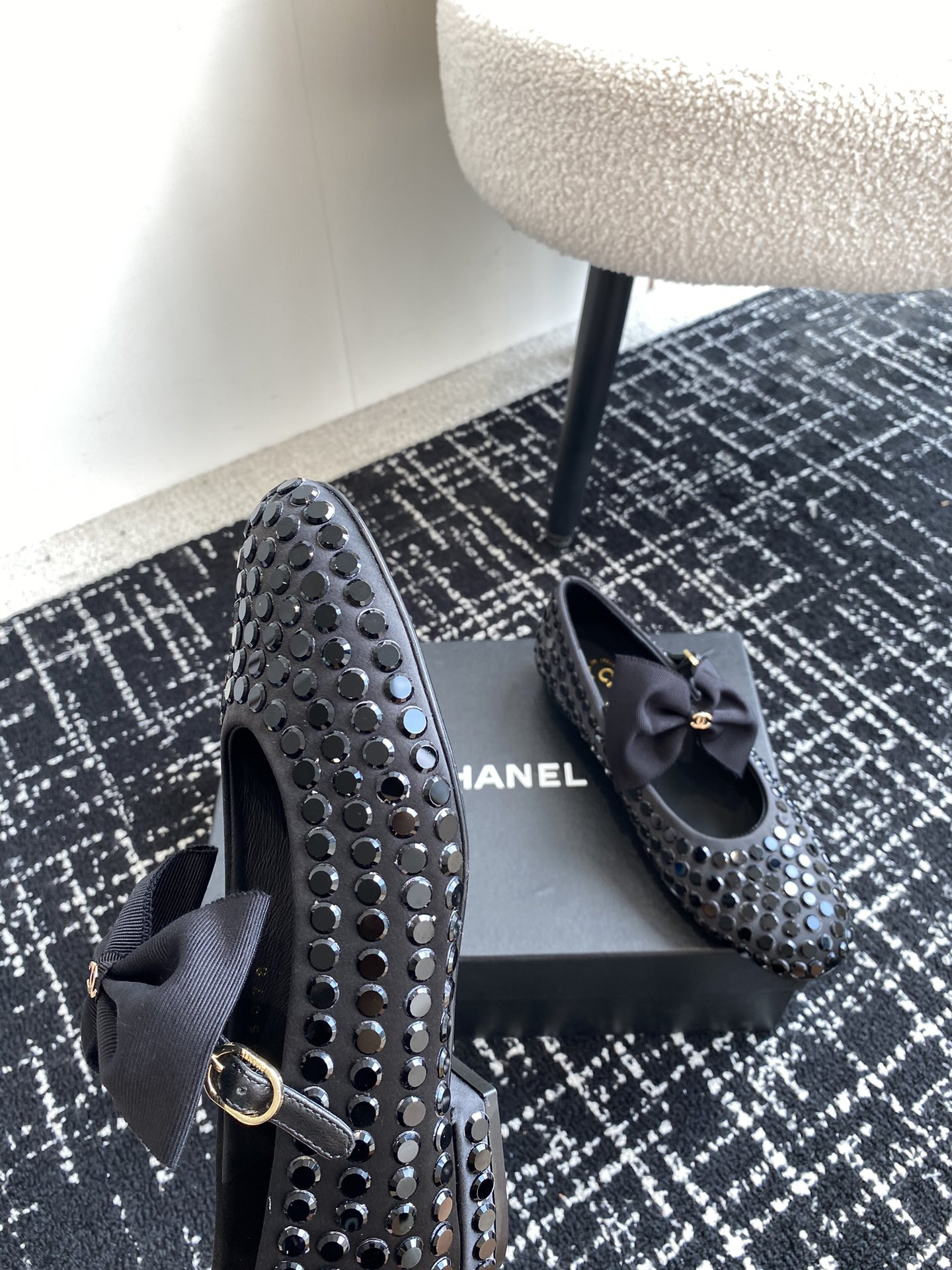 UA Ch*el MARY JANES FLAT