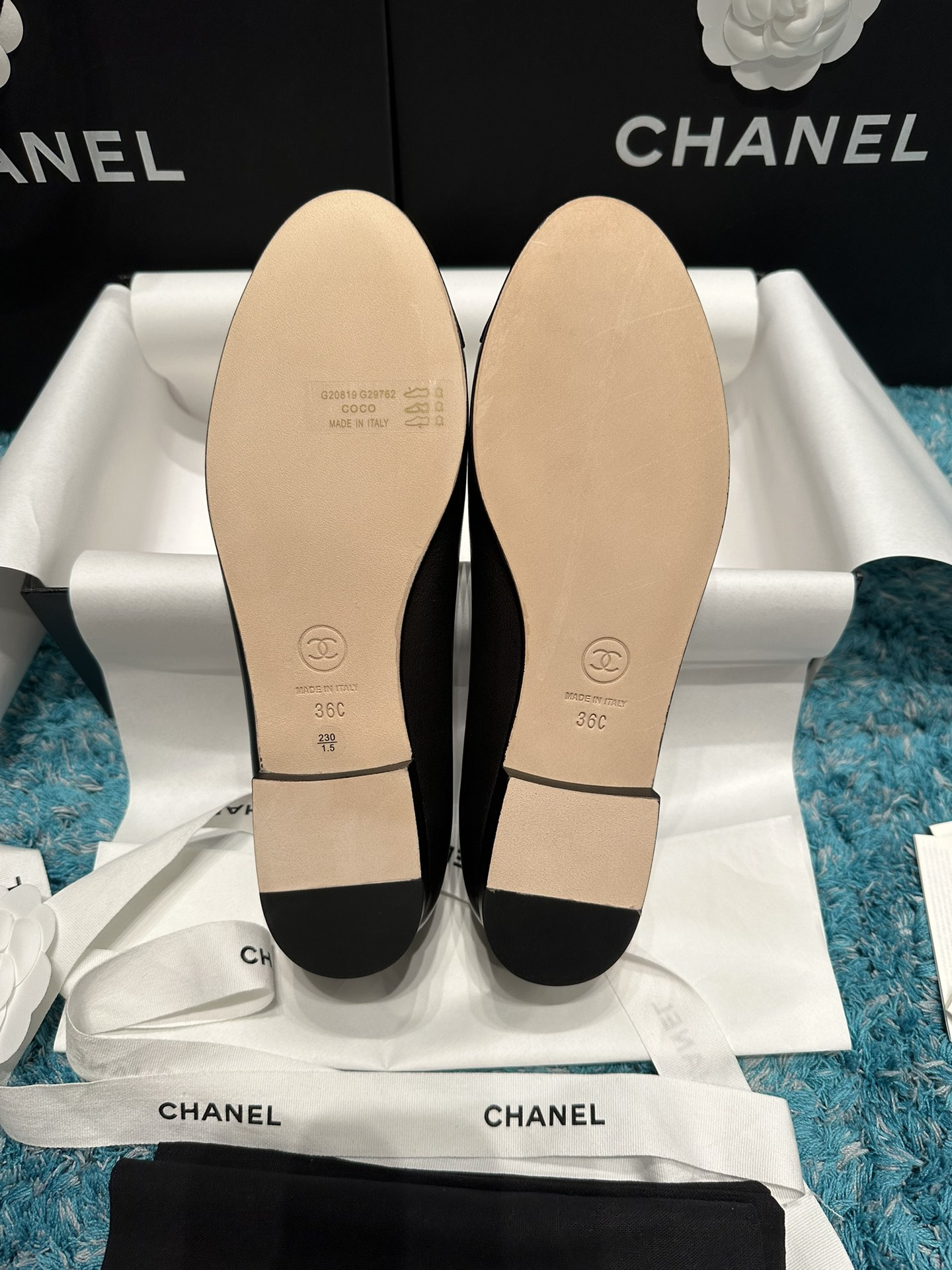UA Ch*el BALLET FLATS