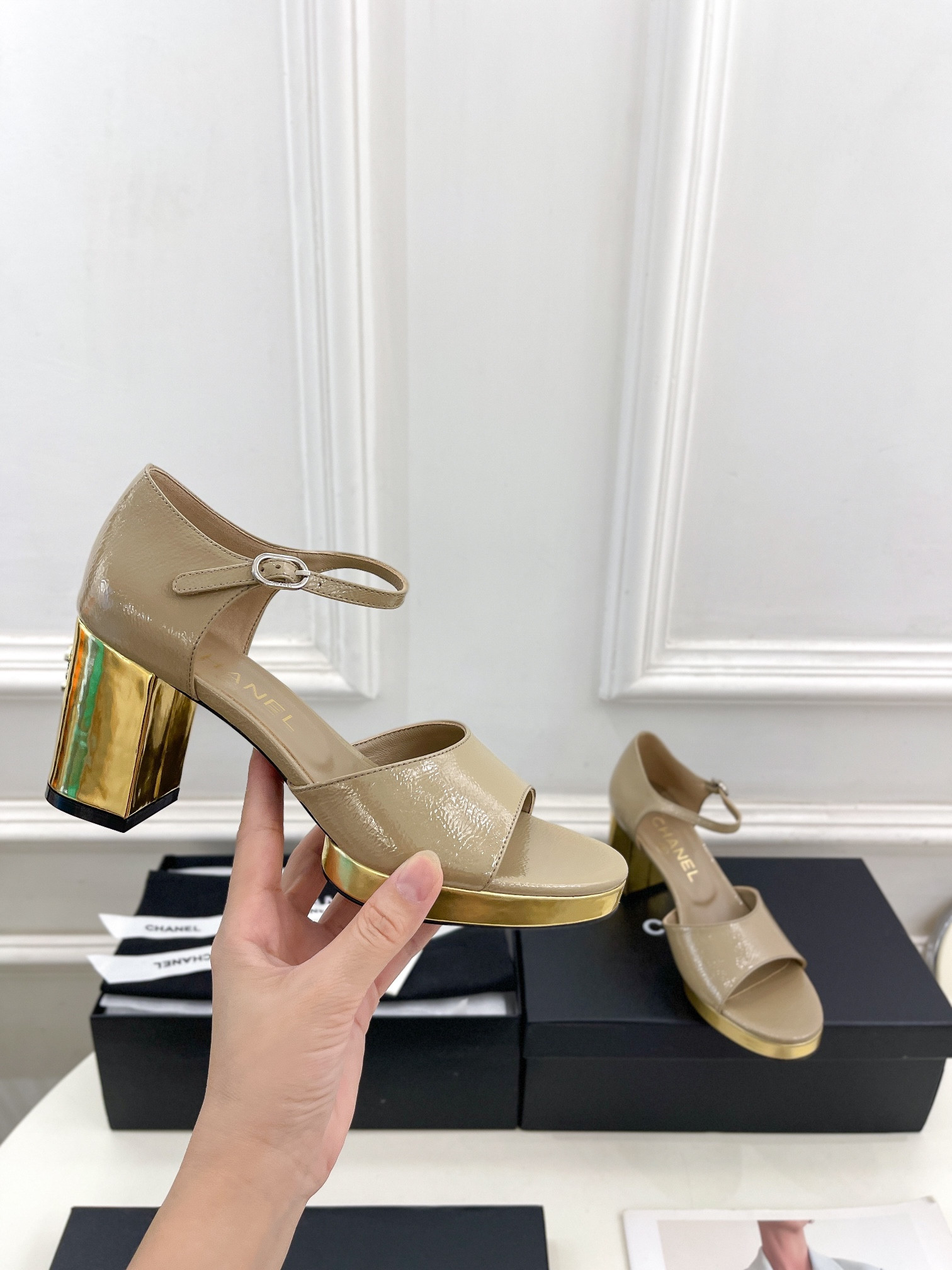 UA Ch*el HEELED SANDALS