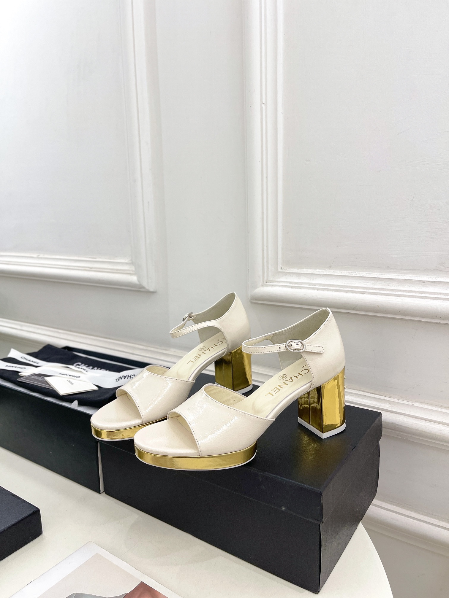 UA Ch*el HEELED SANDALS