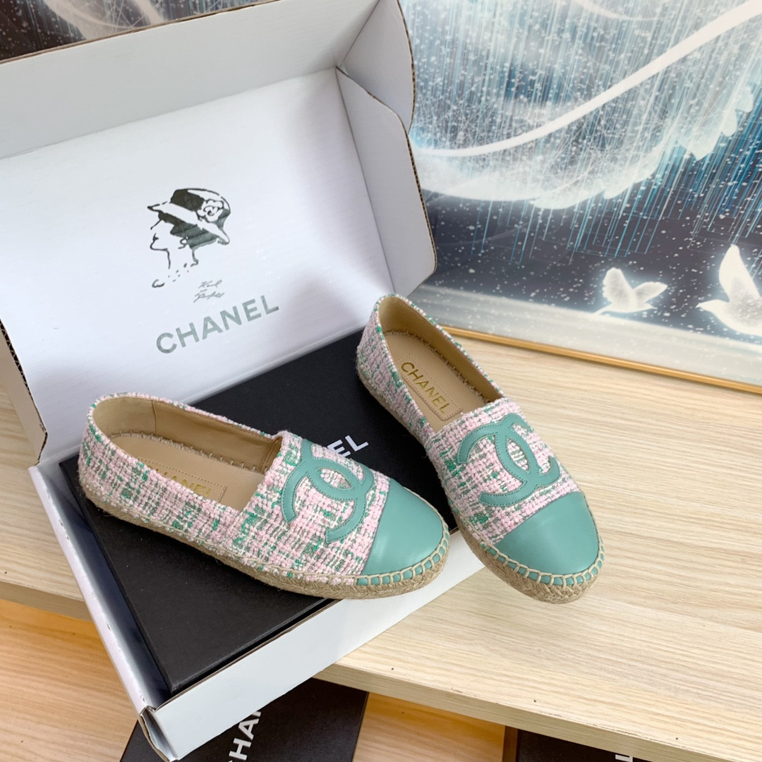 UA Ch*el ESPADRILLES