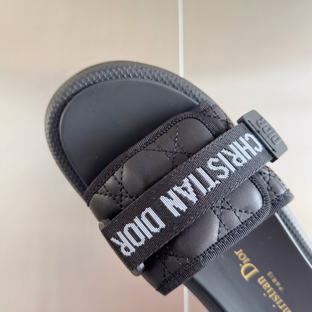 UA D*0riviera Dio(r)evolution Slide Black