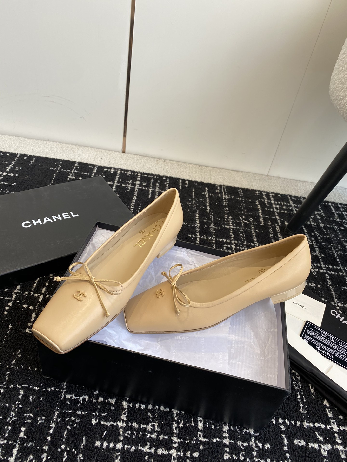 UA Ch*el VINTAGE BALLET FLATS