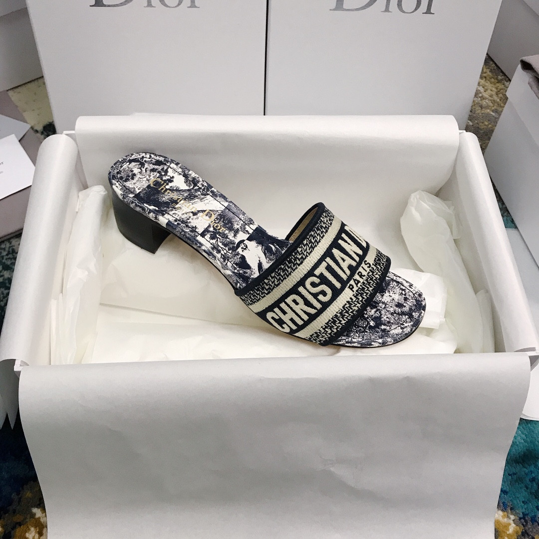 UA D*0r Dway Heeled Slide