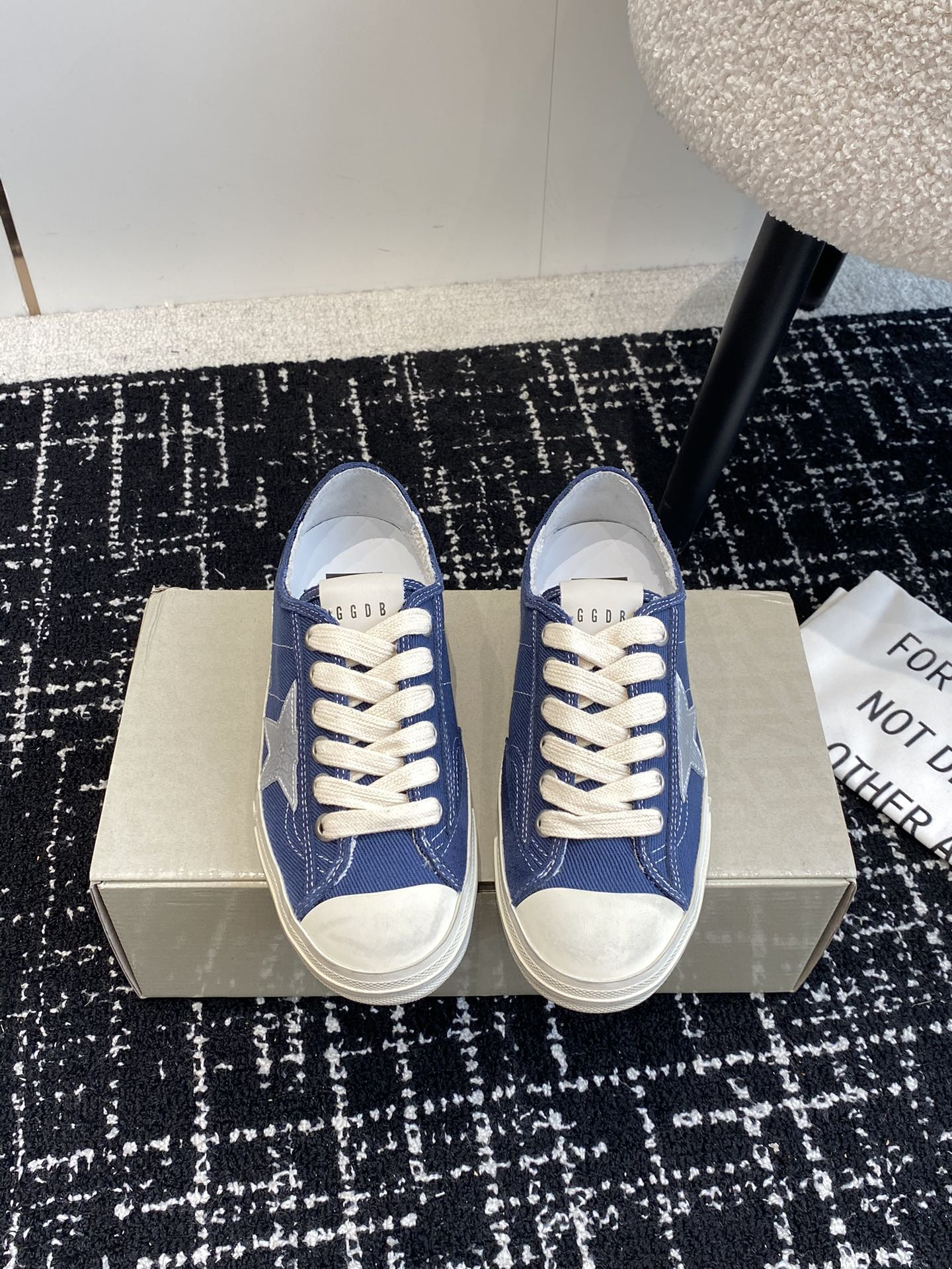 UA Golden Go*e V-STAR Sneaker