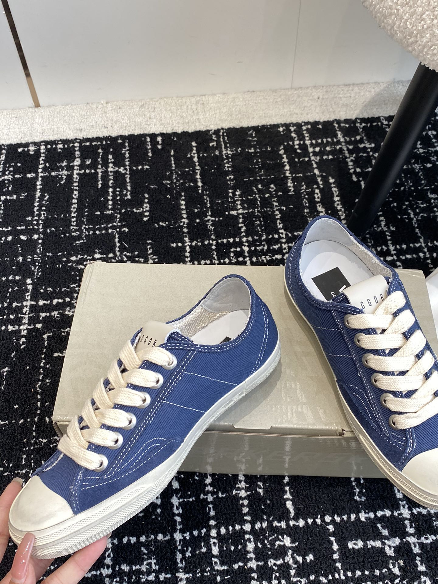 UA Golden Go*e V-STAR Sneaker