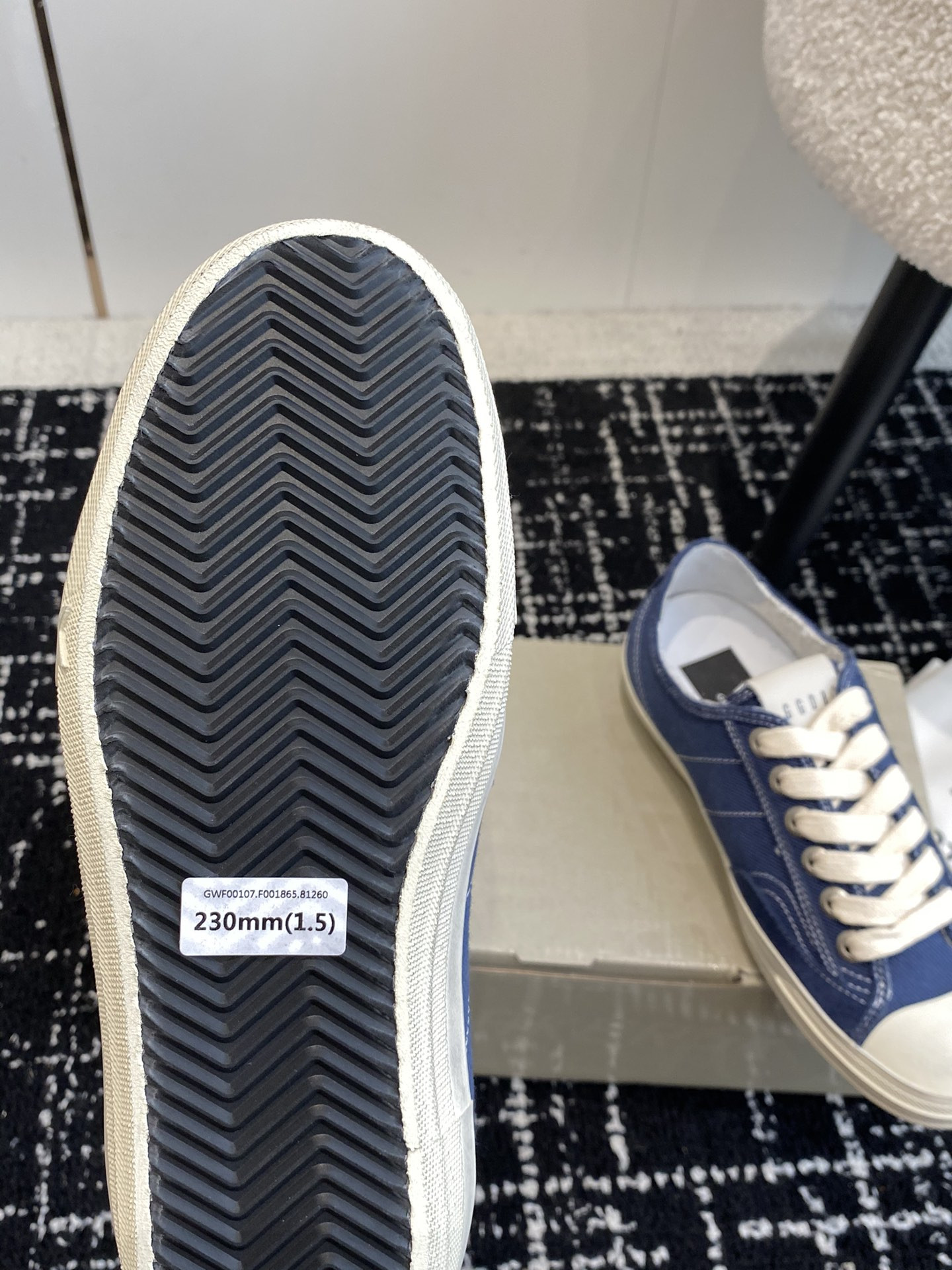 UA Golden Go*e V-STAR Sneaker