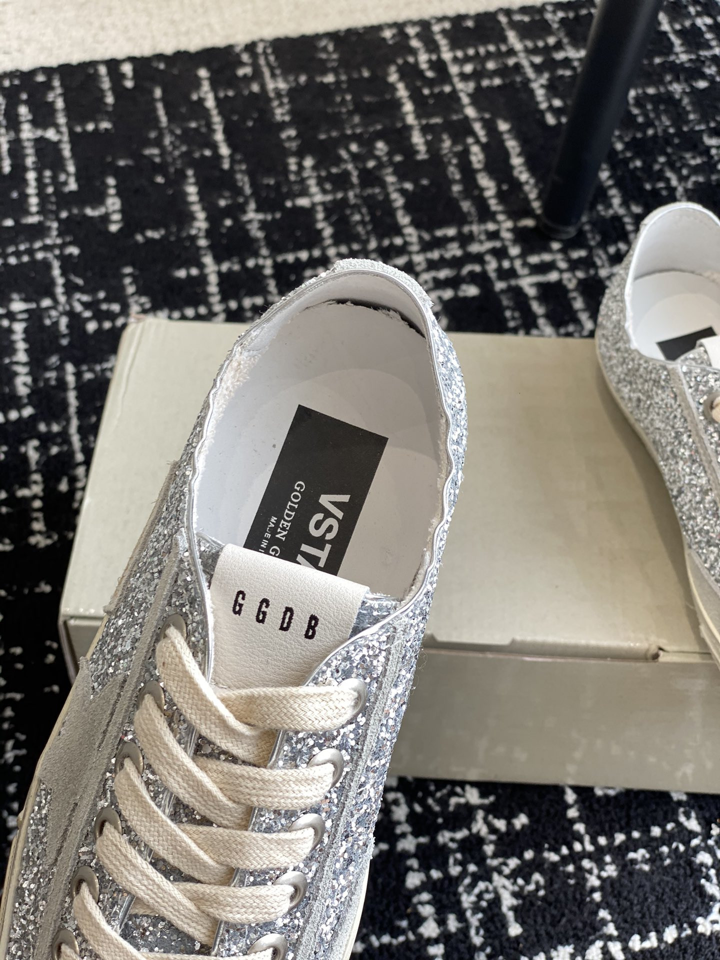 UA Golden Go*e V-STAR Sneaker