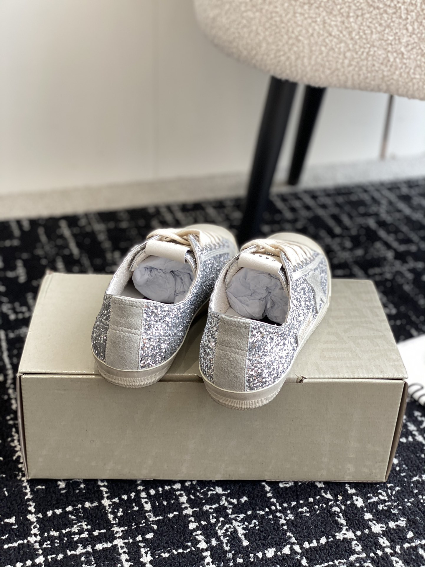 UA Golden Go*e V-STAR Sneaker