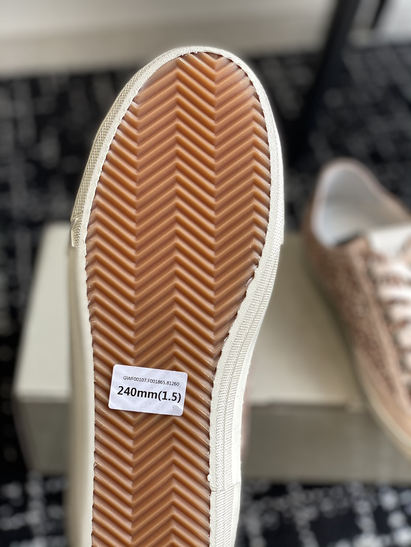 UA Golden Go*e V-STAR Sneaker