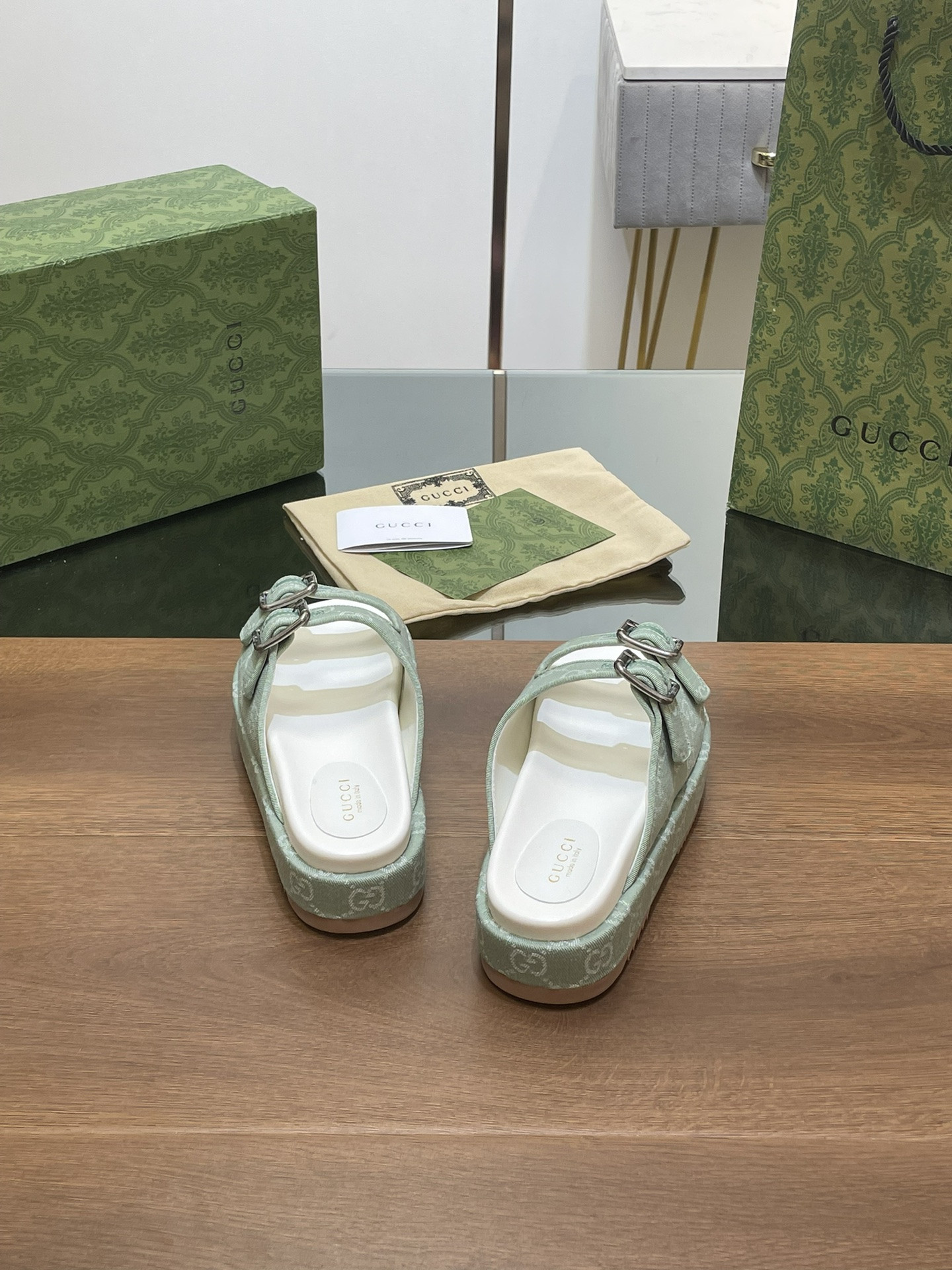 UA G*u*i SANDAL WITH DOUBLE G