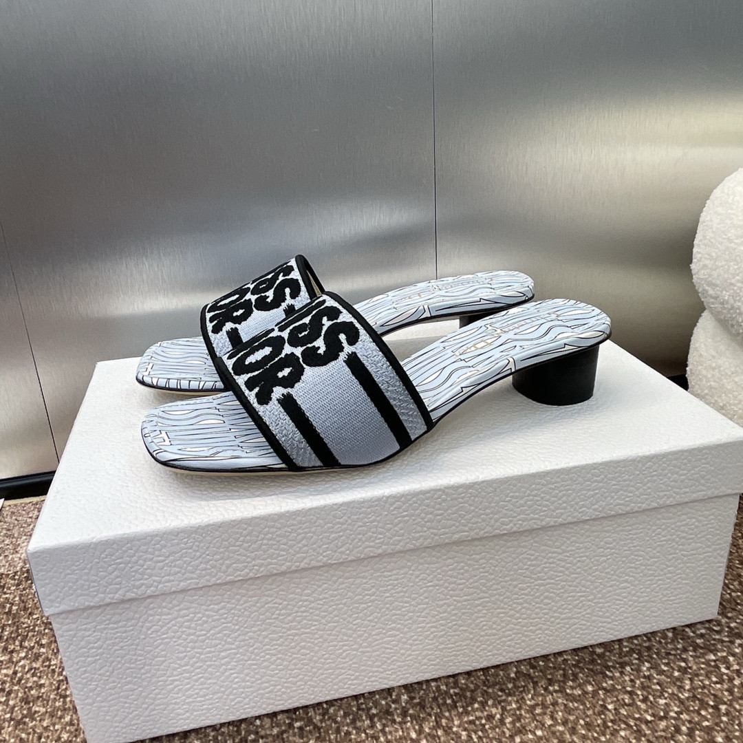 UA D*0r Dway Heeled Slide