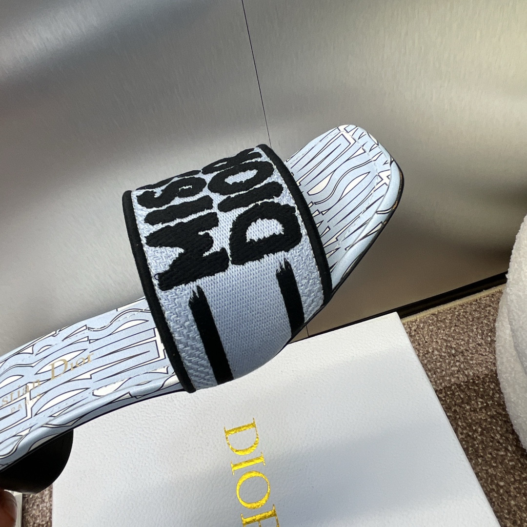 UA D*0r Dway Heeled Slide