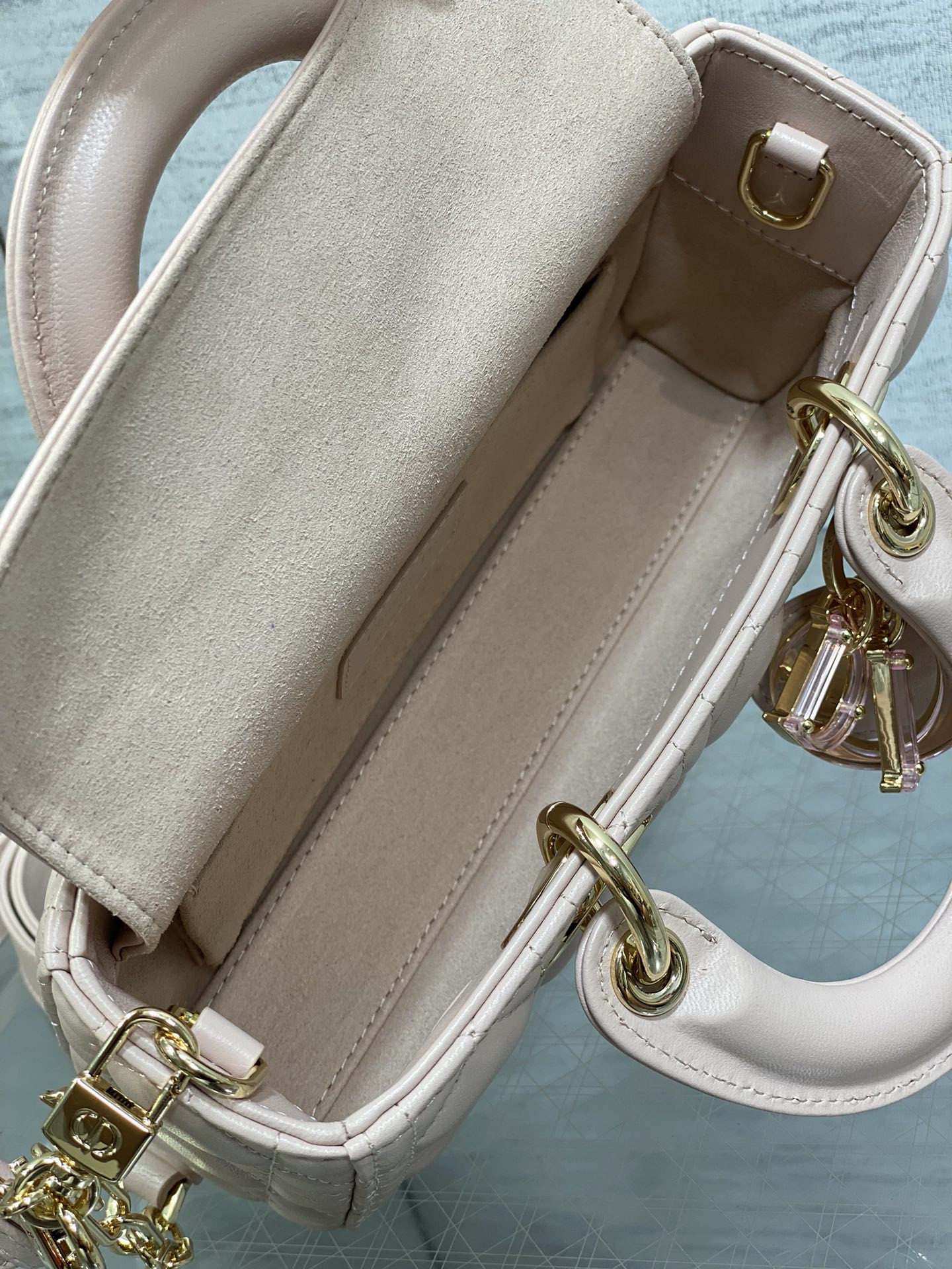 D*0r SAMLL D-JOY BAG 22.5 x 6 x 11.5CM