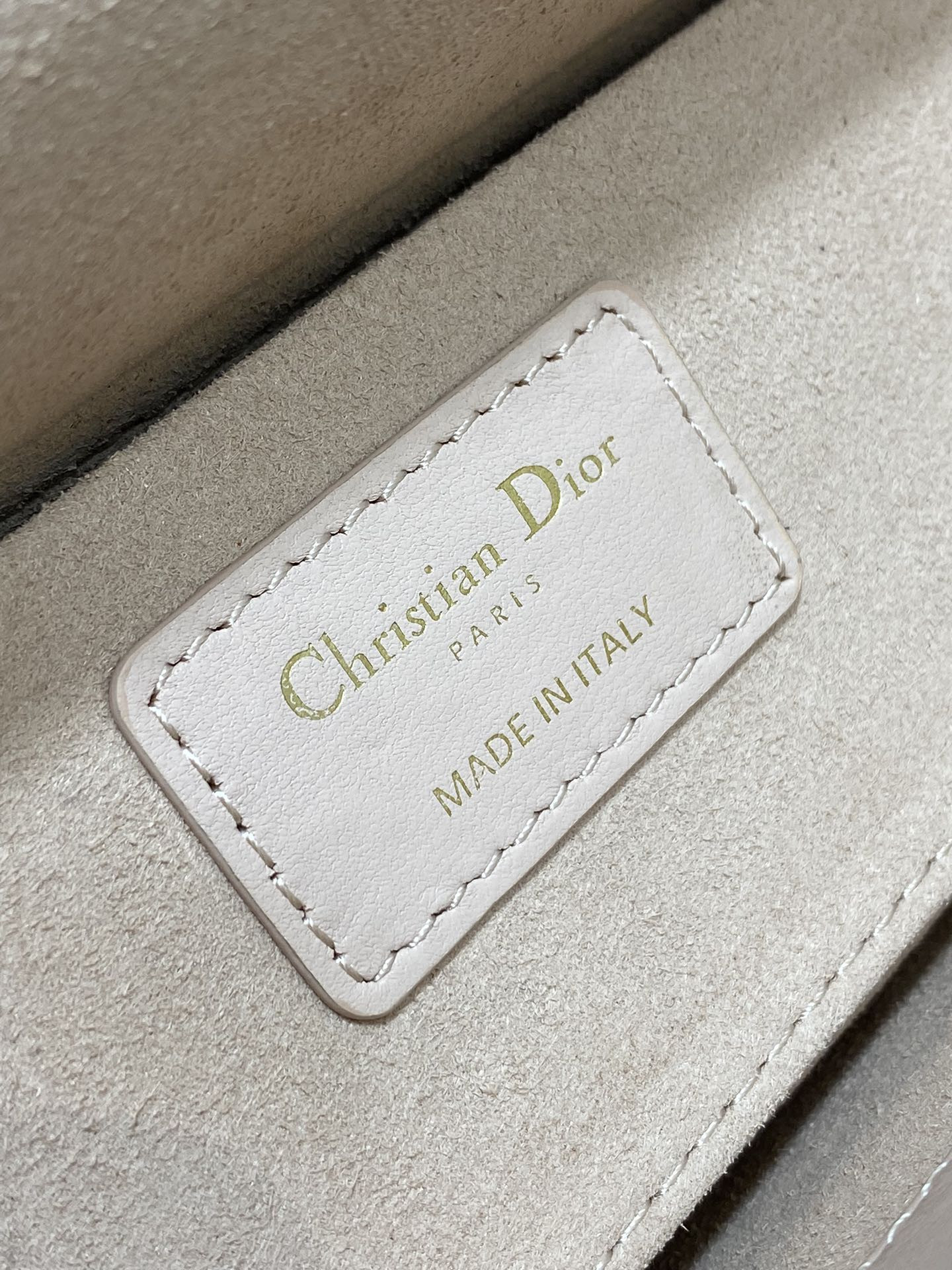 D*0r SAMLL D-JOY BAG 22.5 x 6 x 11.5CM